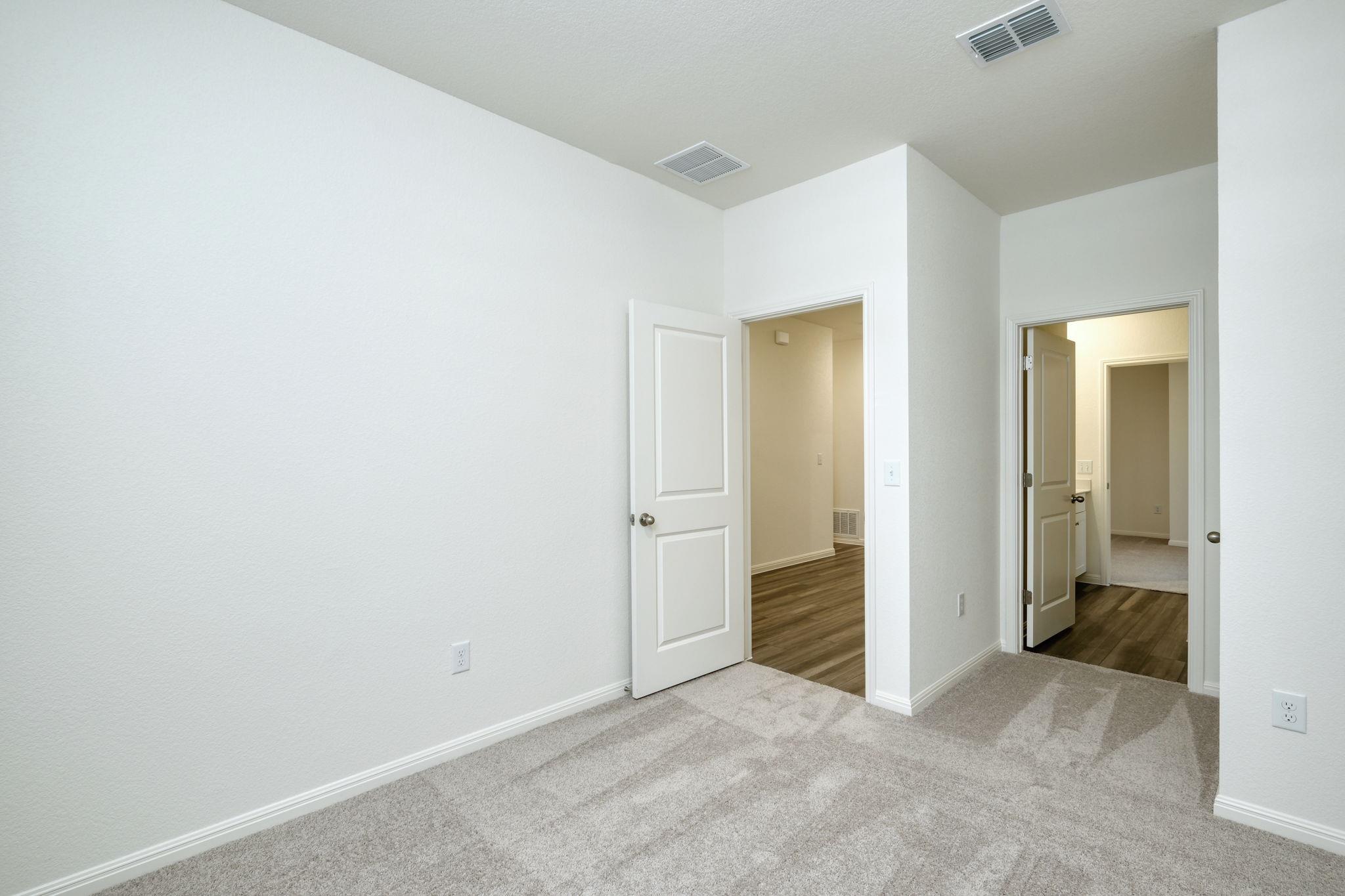 212 Wilson Springs Ln, Taylor, TX 76574