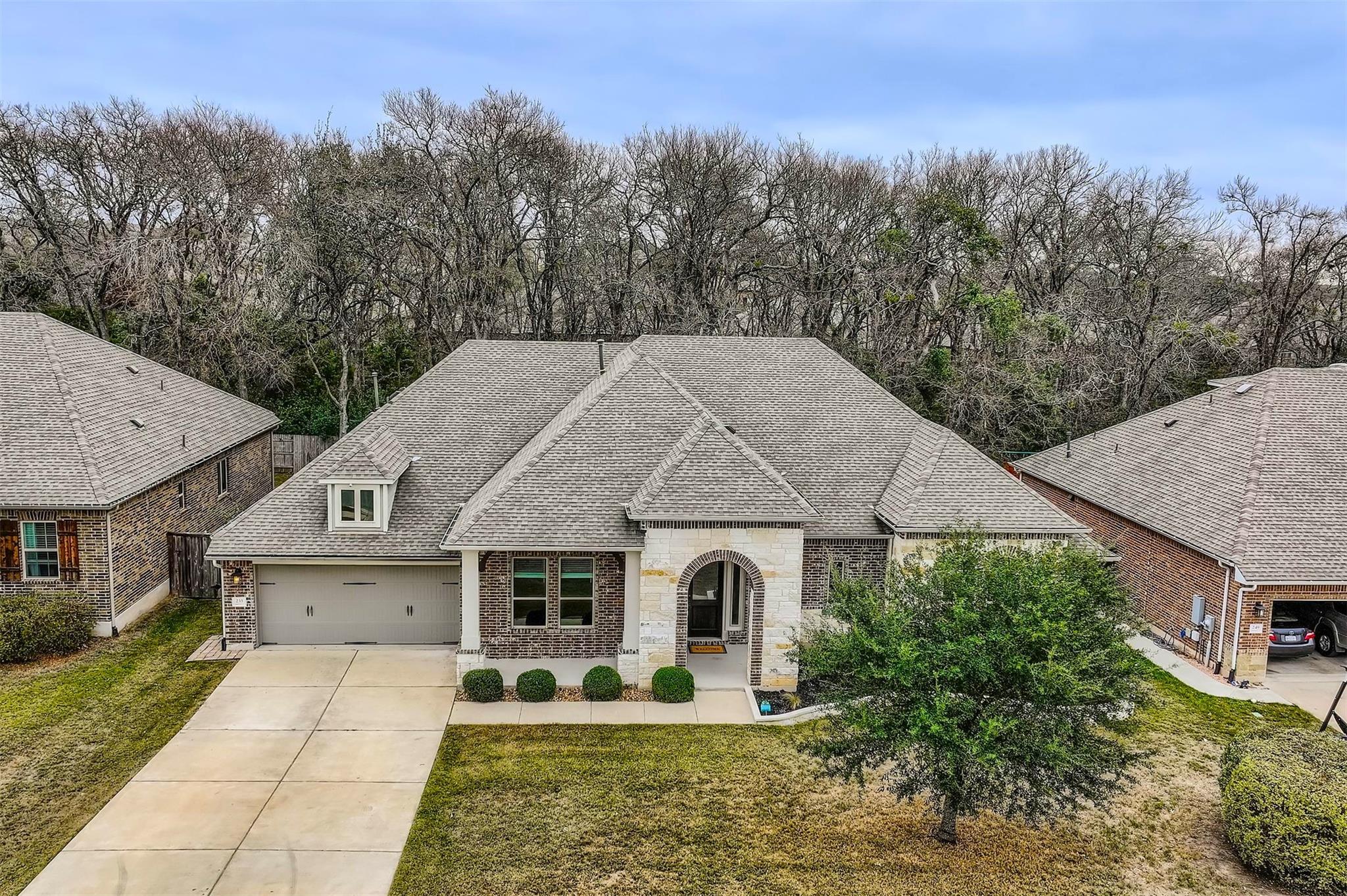 233 Arapaho Dr, Kyle, TX 78640