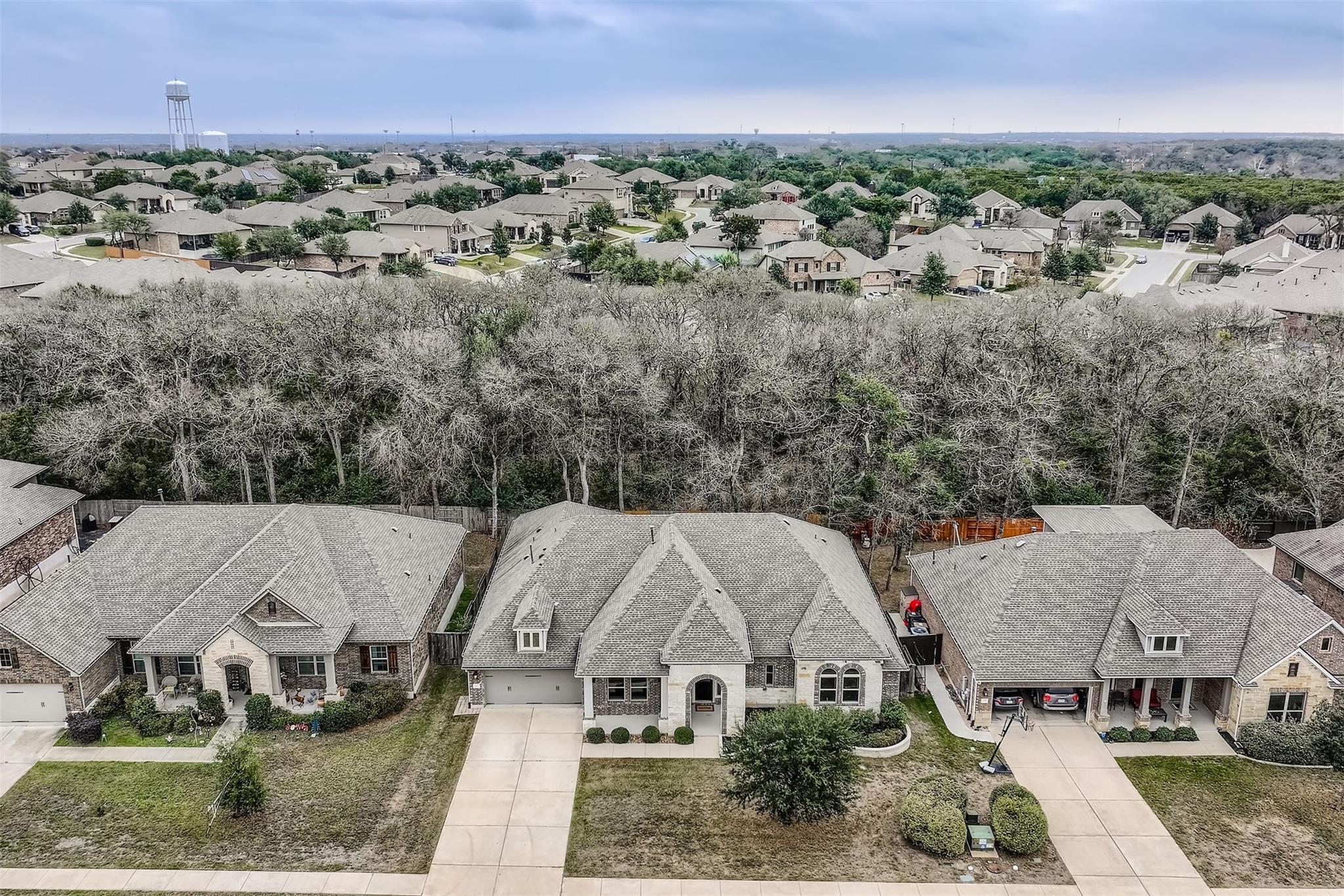 233 Arapaho Dr, Kyle, TX 78640