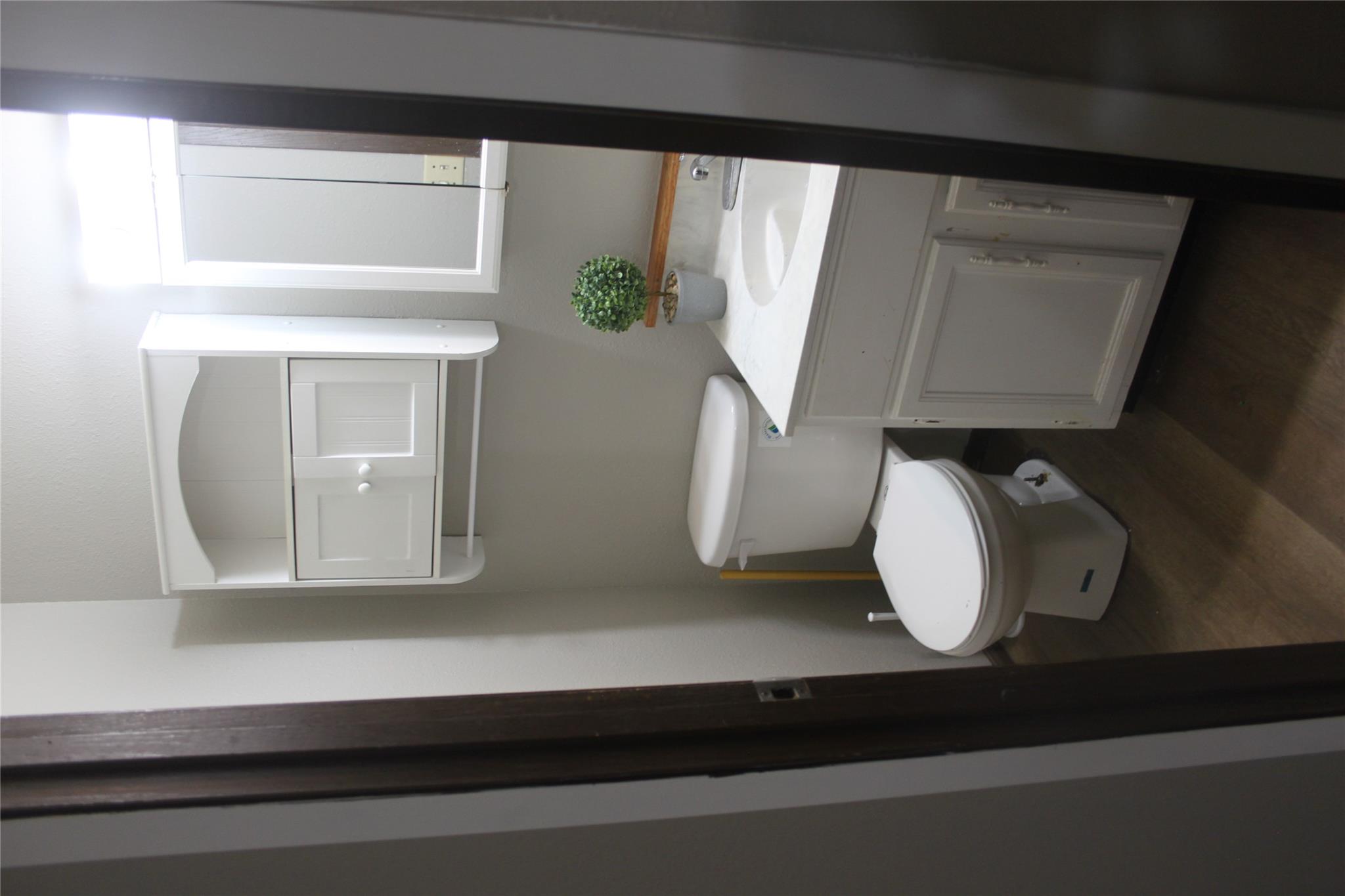 1504 Lakeview Dr, Lockhart, TX 78644