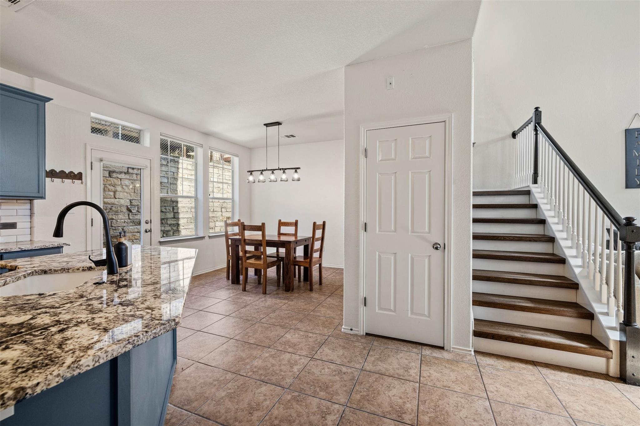 20980 Waterside Dr # 40, Lago Vista, TX 78645