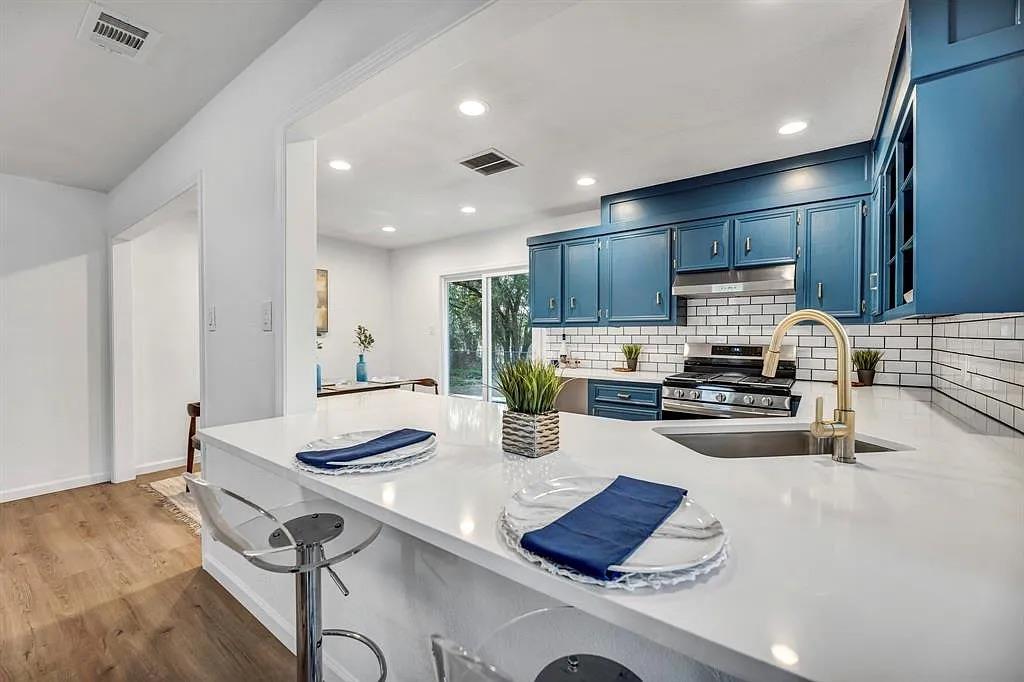 406 Lakeway Dr, Georgetown, TX 78628