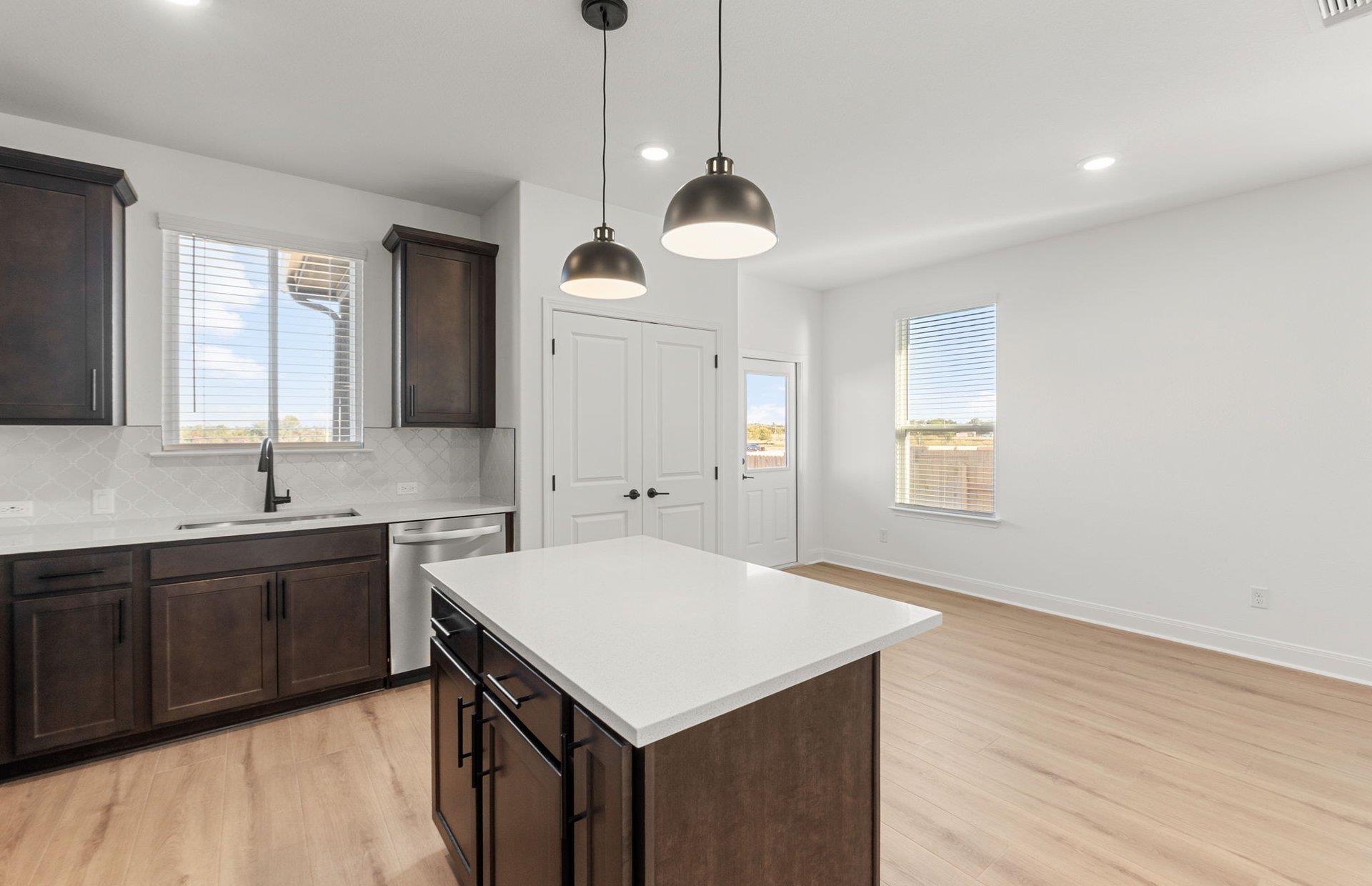 541 Madelines Meadow Ln, Georgetown, TX 78626