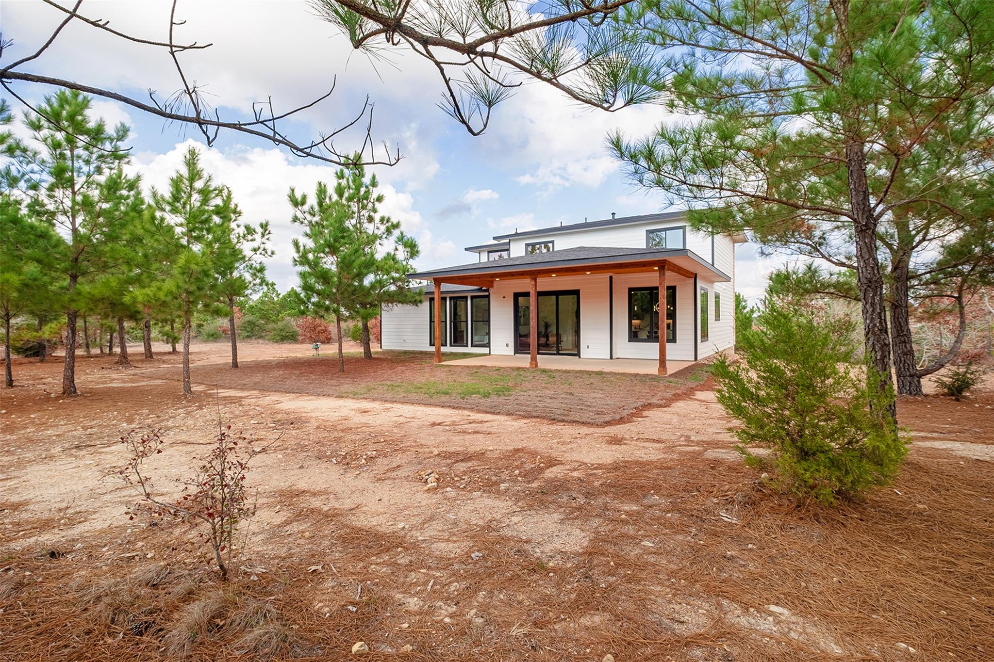 182 Lakeside Dr, Bastrop, TX 78602