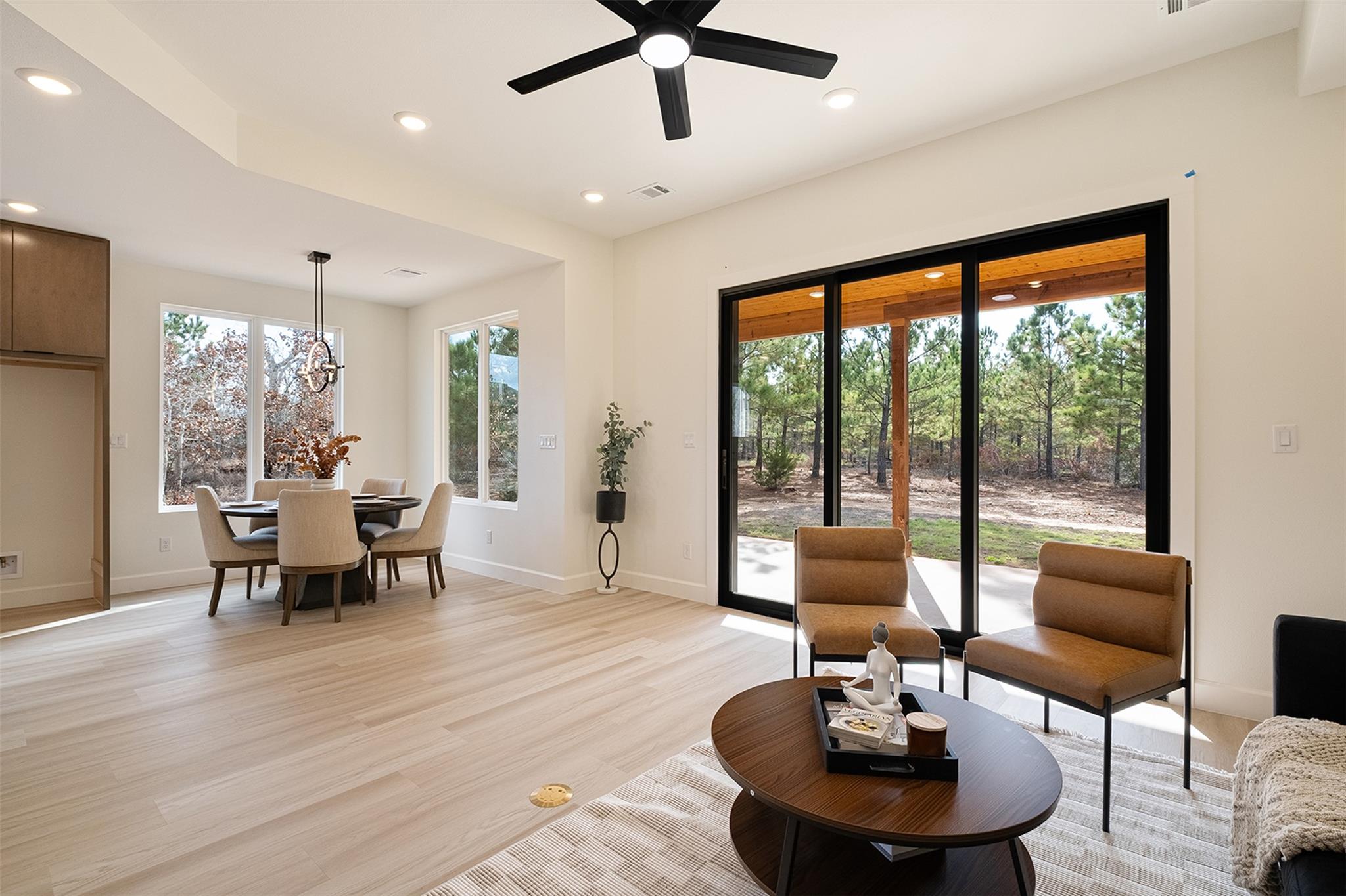 182 Lakeside Dr, Bastrop, TX 78602