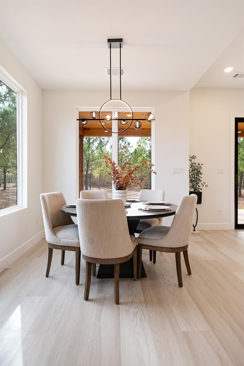 182 Lakeside Dr, Bastrop, TX 78602