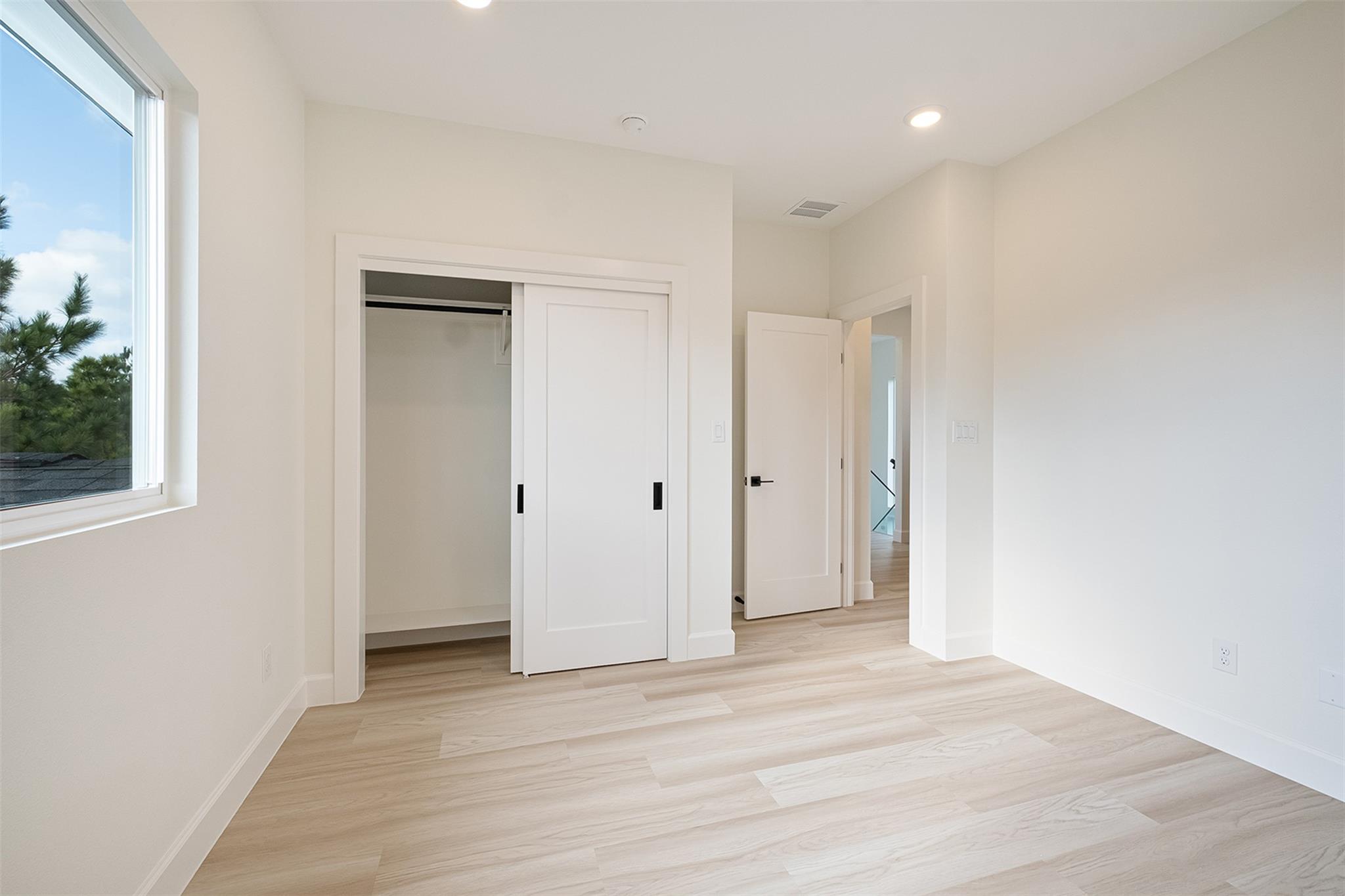 182 Lakeside Dr, Bastrop, TX 78602