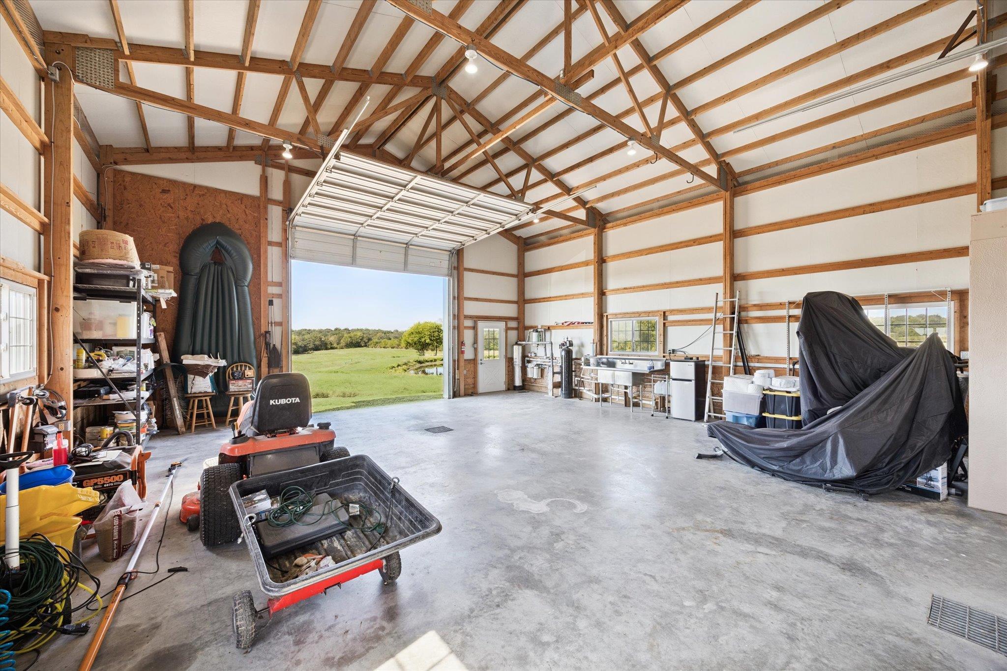 5100 Jaeger Rd, Burton, TX 77835