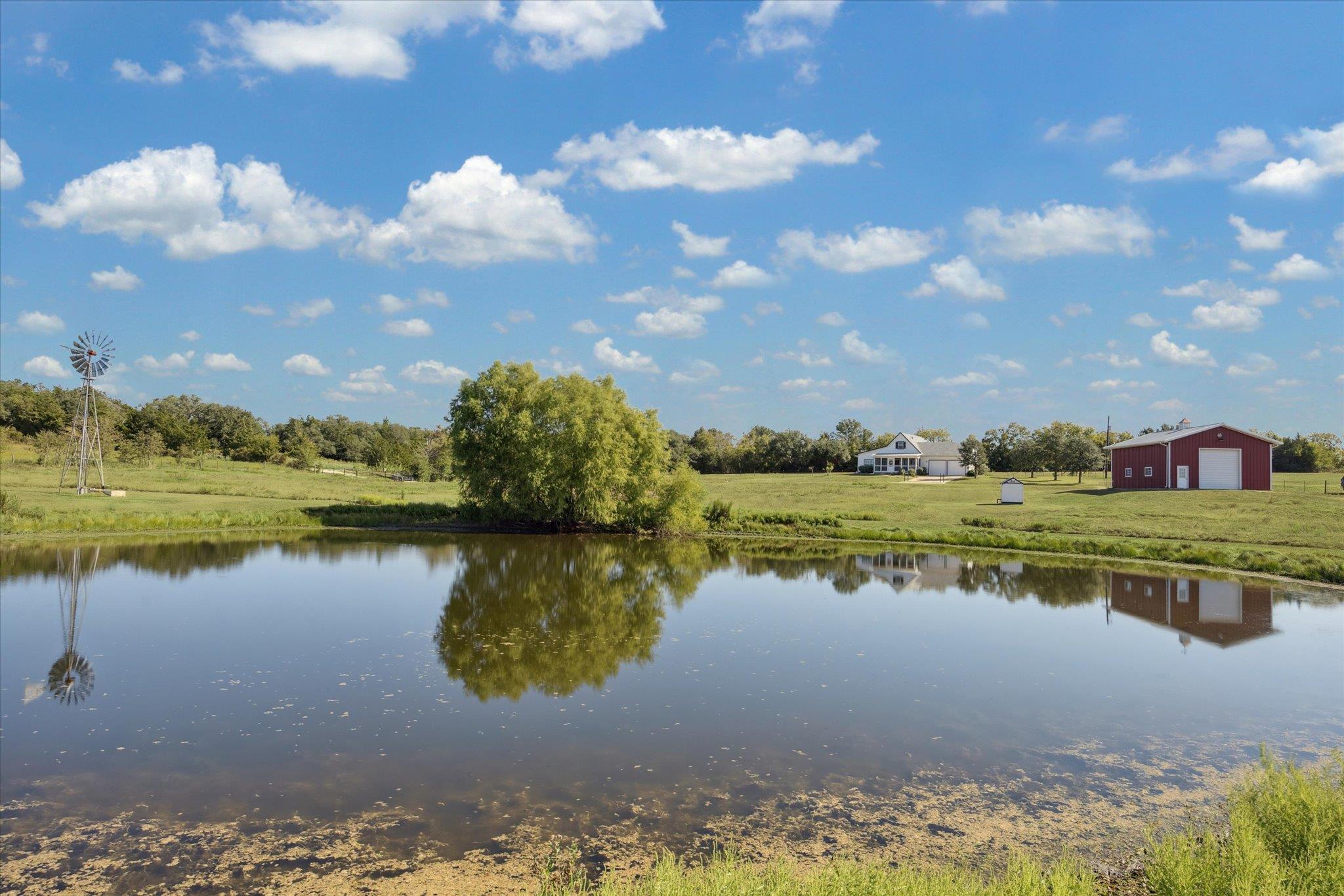 5100 Jaeger Rd, Burton, TX 77835