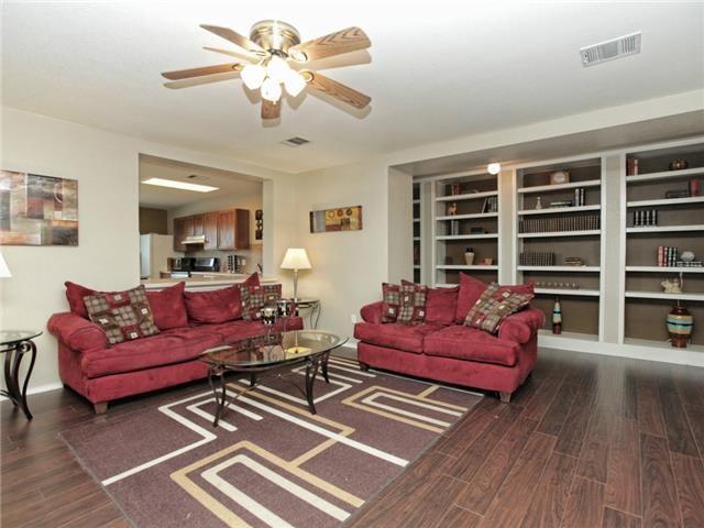 1008 Apollo Cir, Round Rock, TX 78664