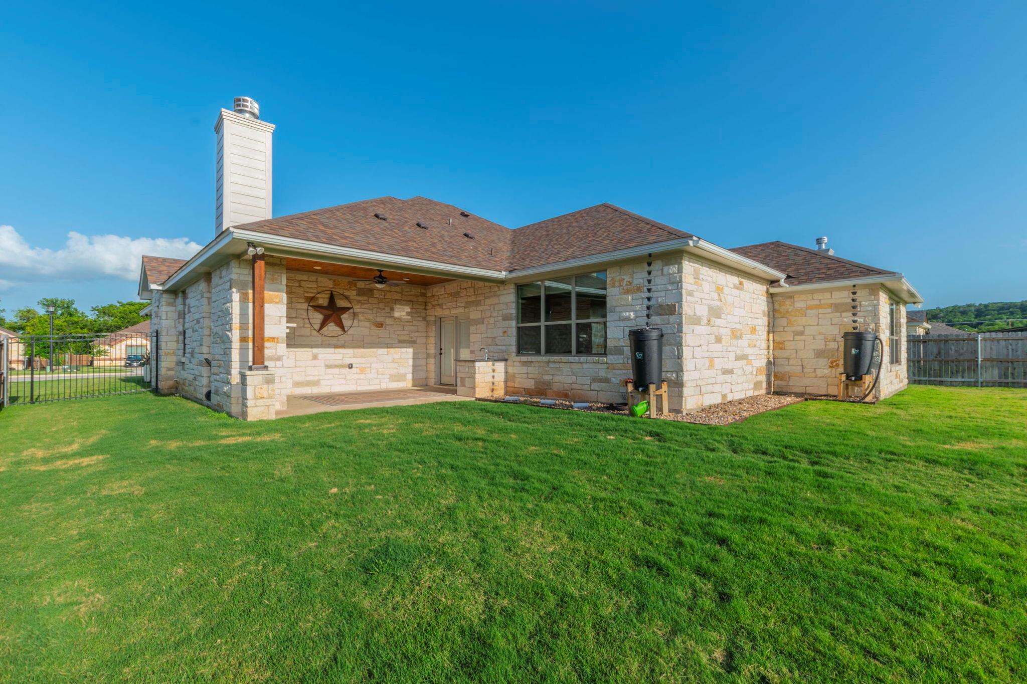 249 Pecan Meadow Ln, Belton, TX 76513