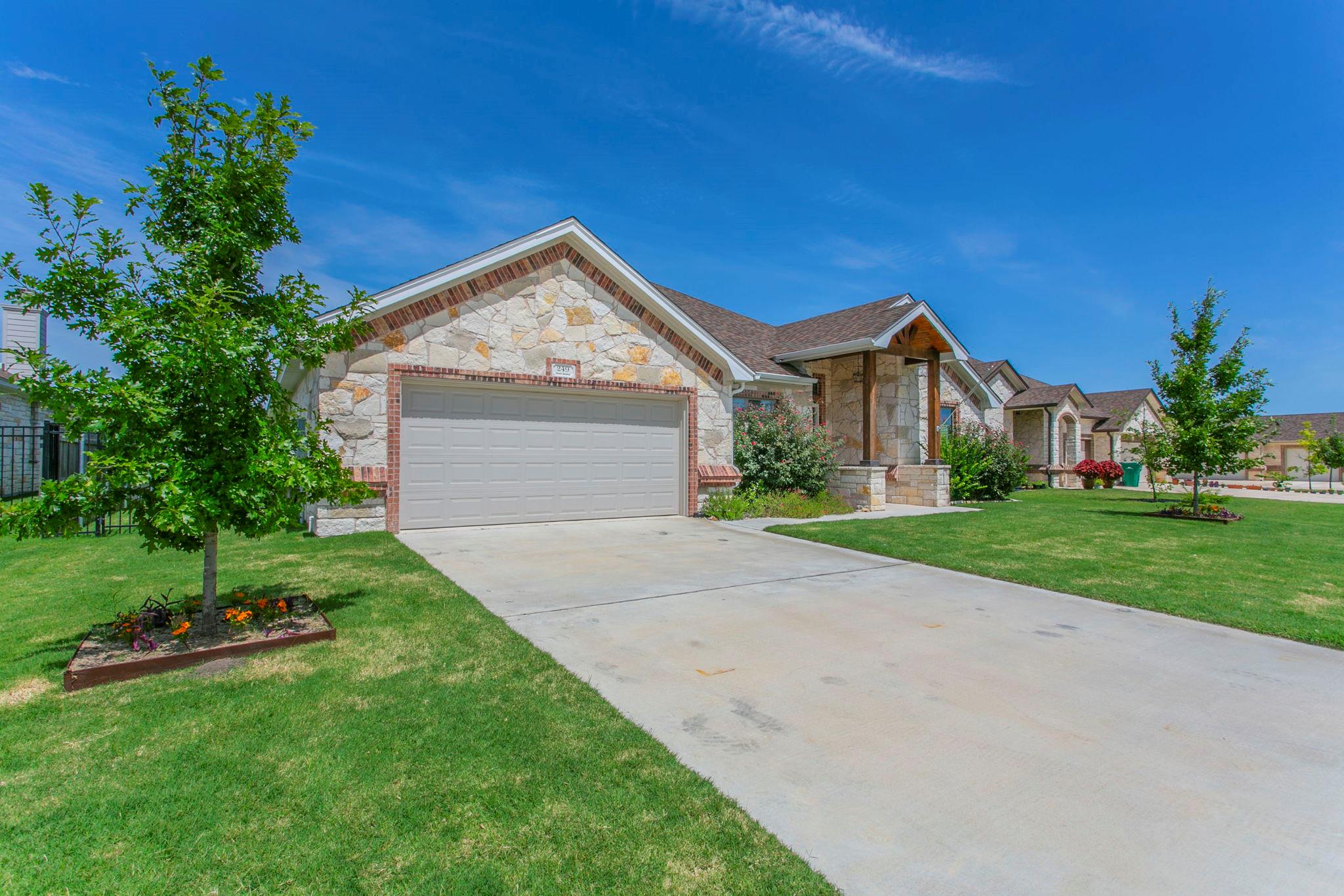 249 Pecan Meadow Ln, Belton, TX 76513