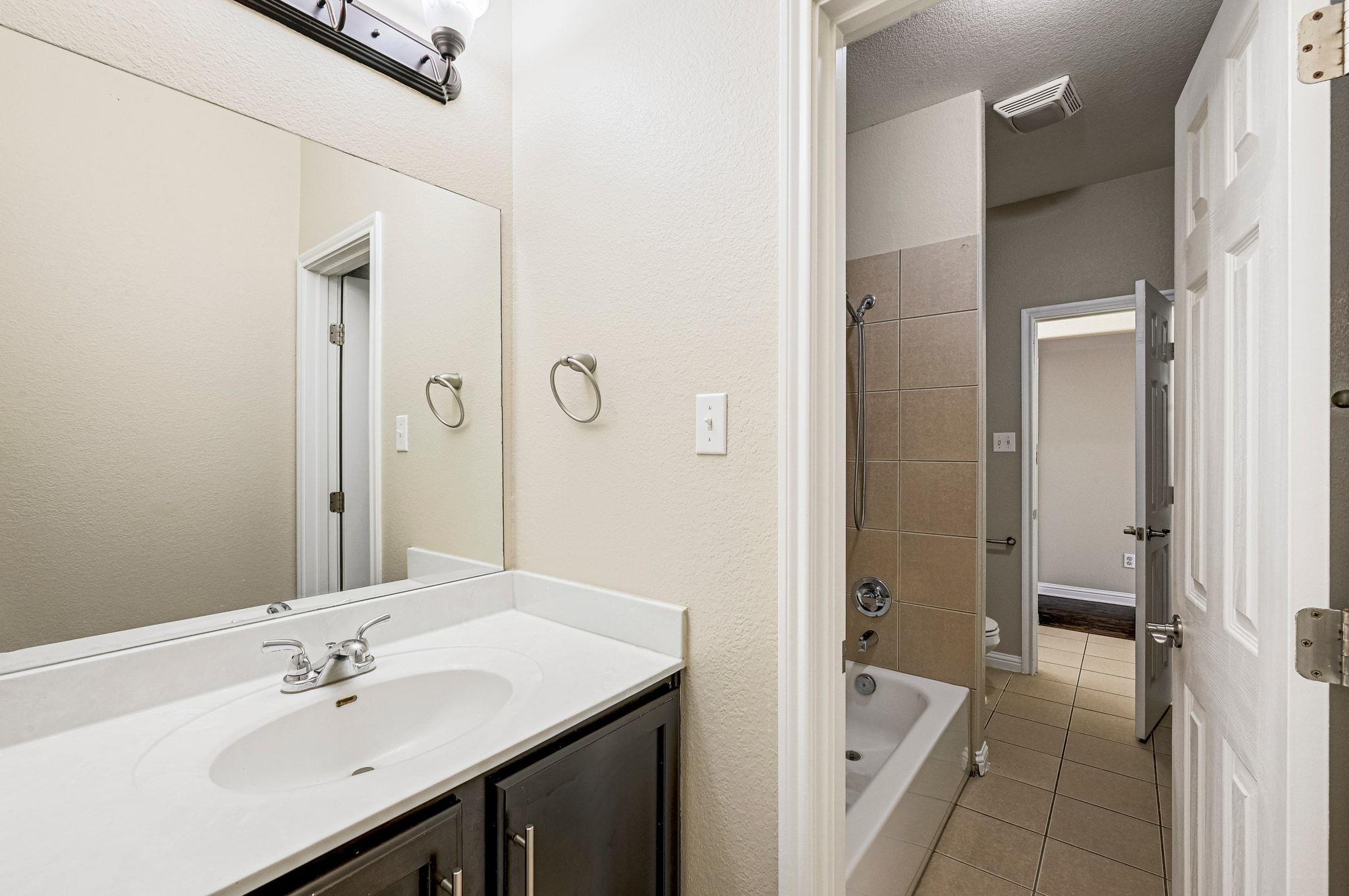 2937 Castellan Ln, Round Rock, TX 78665