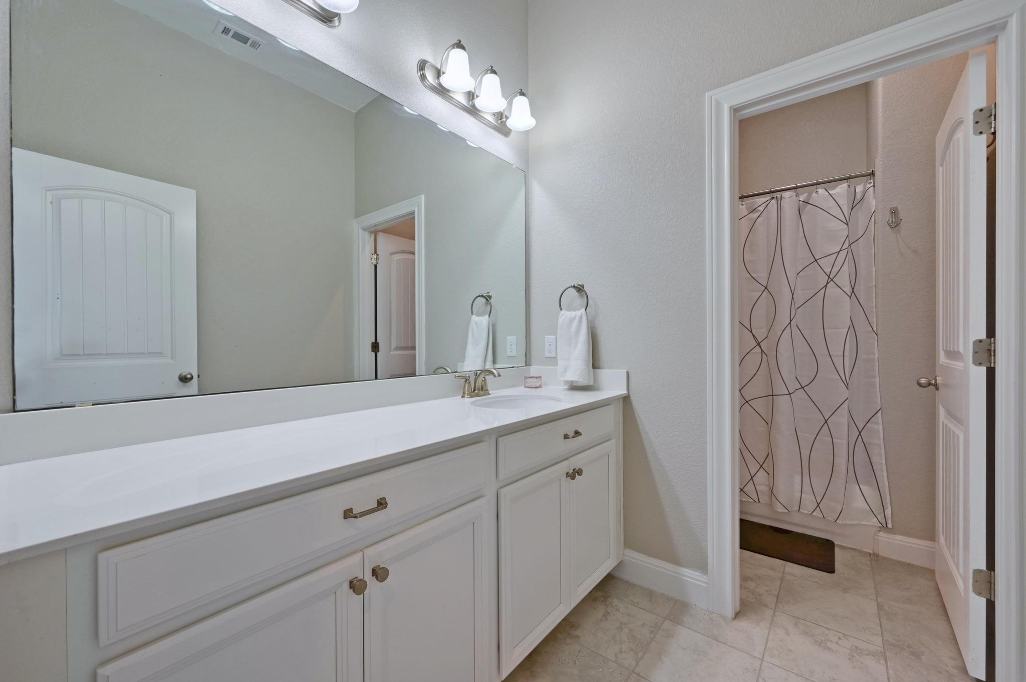 5524 La Canada Way, Bee Cave, TX 78738