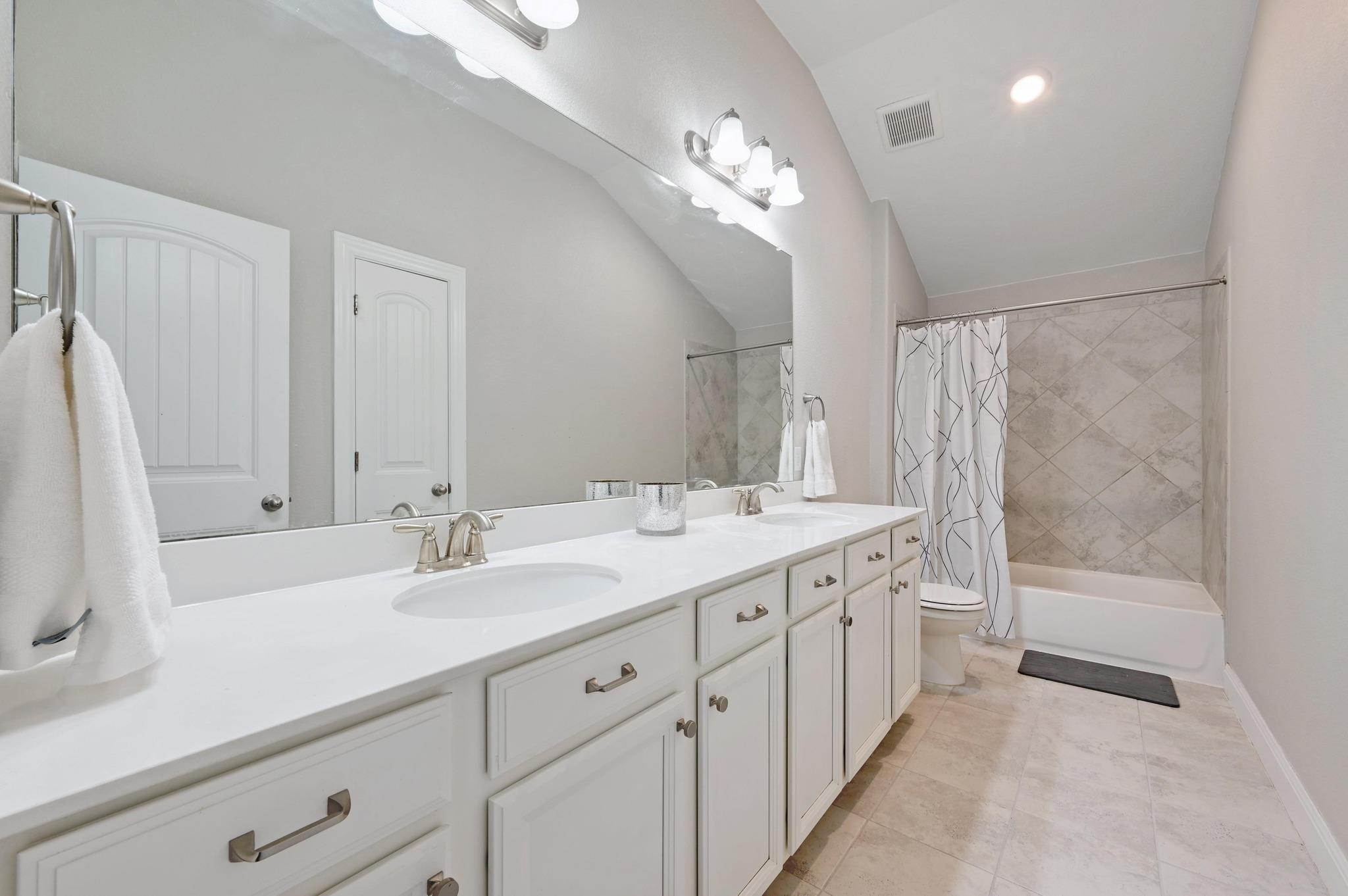 5524 La Canada Way, Bee Cave, TX 78738