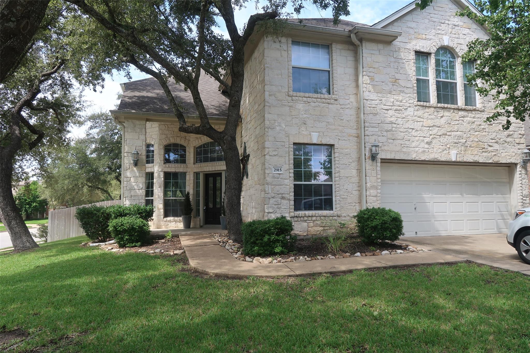 2915 Briona Wood Ln, Cedar Park, TX 78613