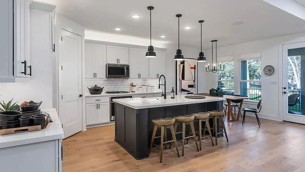 213 Amber Oak Ln, Georgetown, TX 78628