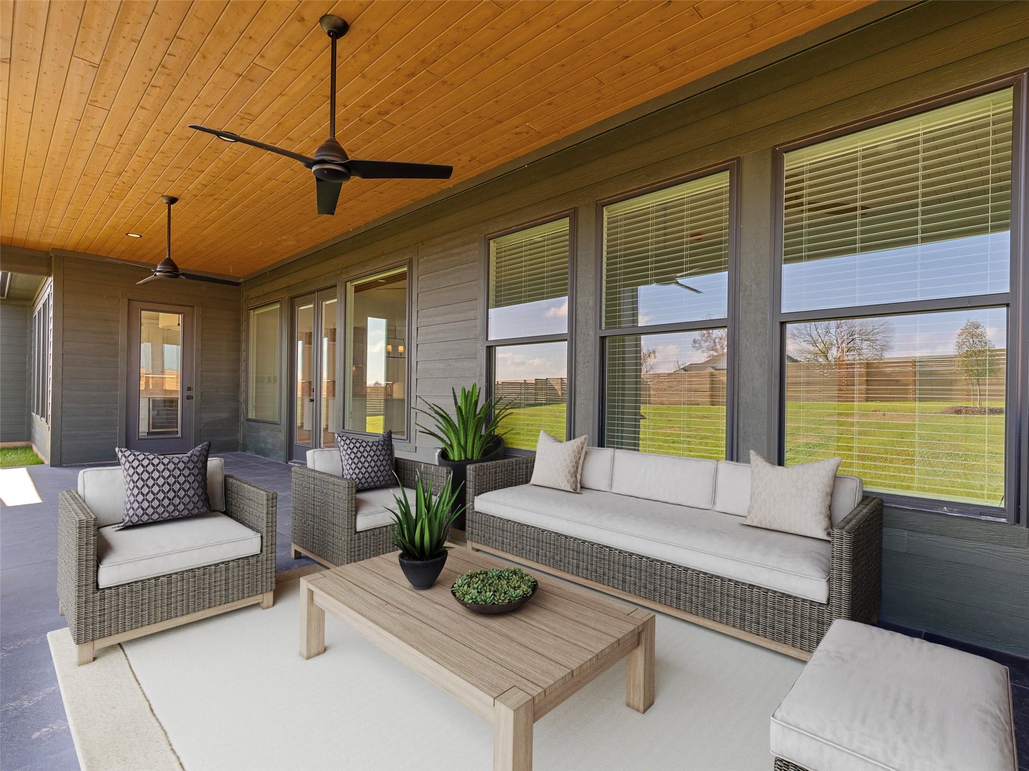 131 Hydrangea Dr, Smithville, TX 78957