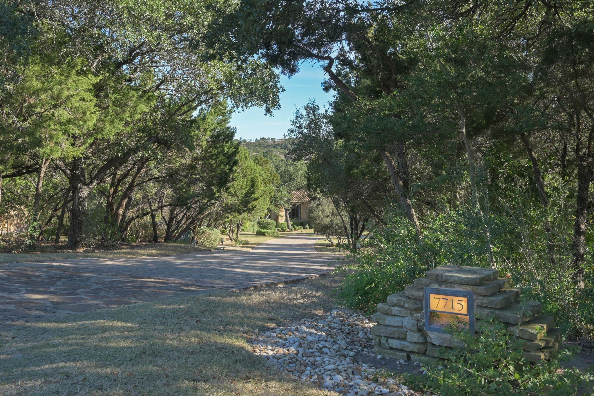 7715 Escala Dr, Austin, TX 78735