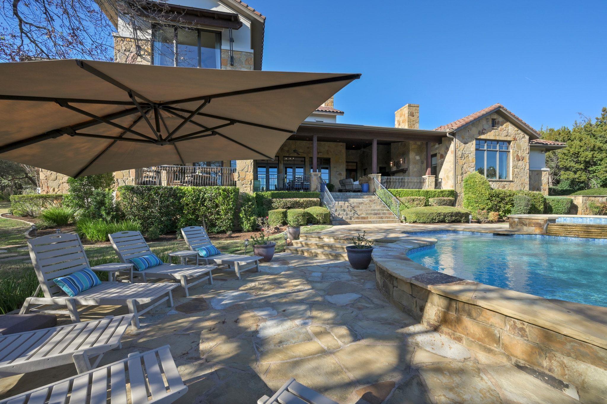 7715 Escala Dr, Austin, TX 78735