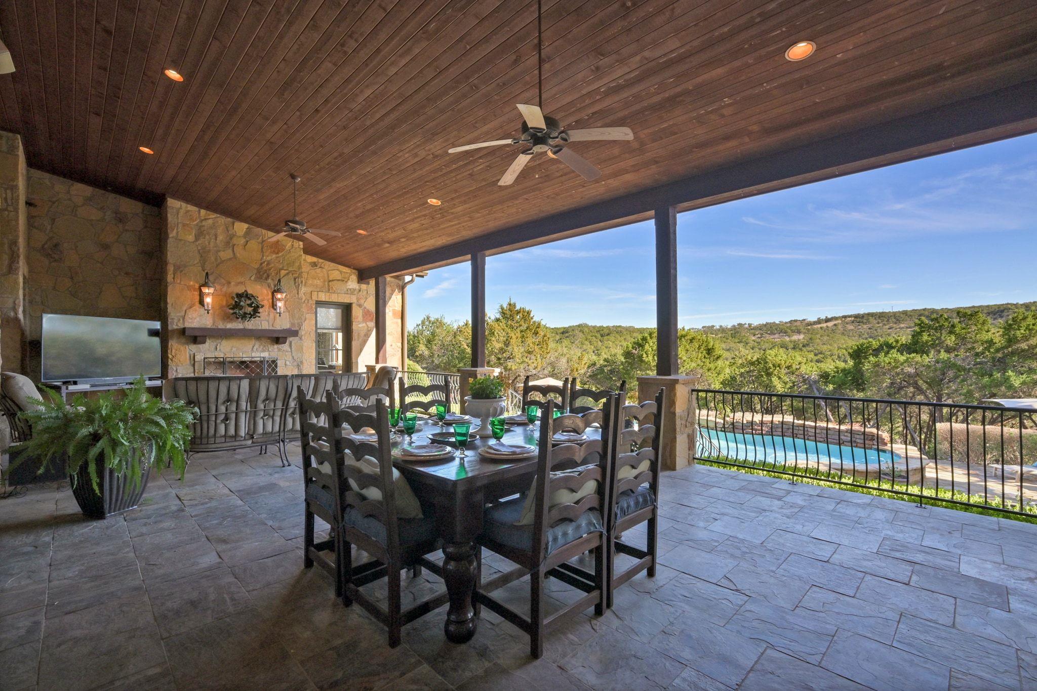 7715 Escala Dr, Austin, TX 78735