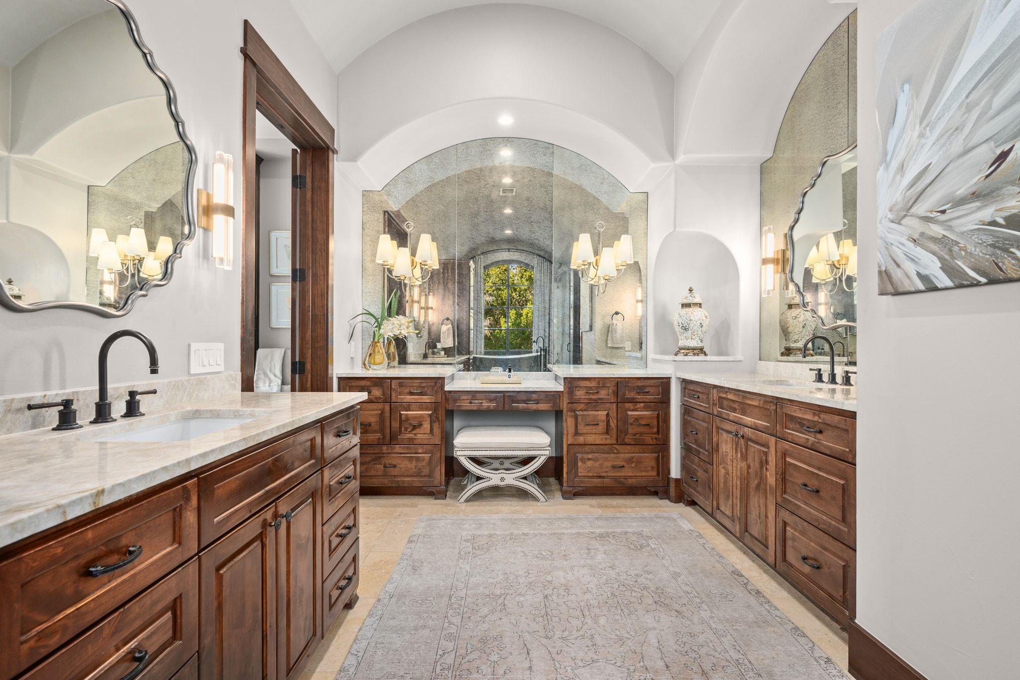 7715 Escala Dr, Austin, TX 78735