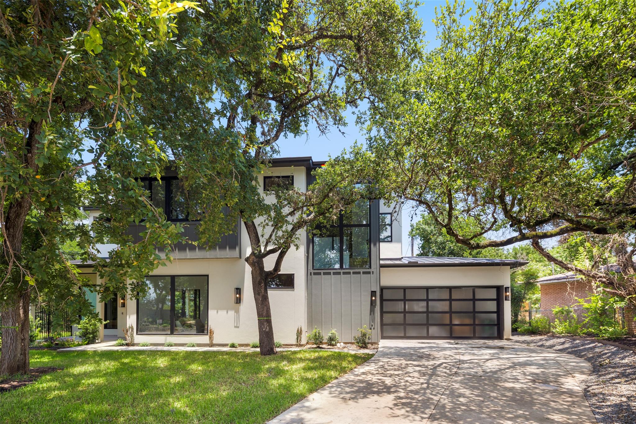 2504 Bluffview Dr, Austin, TX 78704