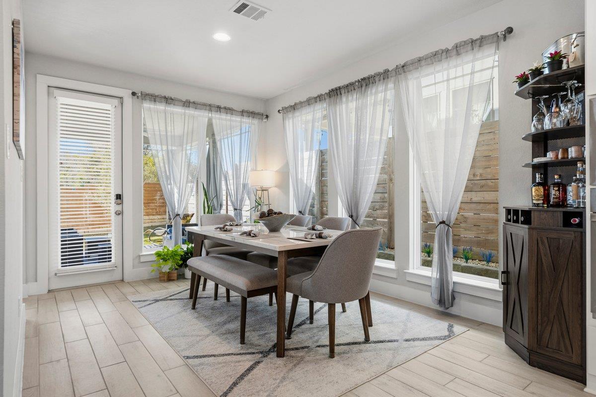 1613 Seeger Dr, Pflugerville, TX 78660