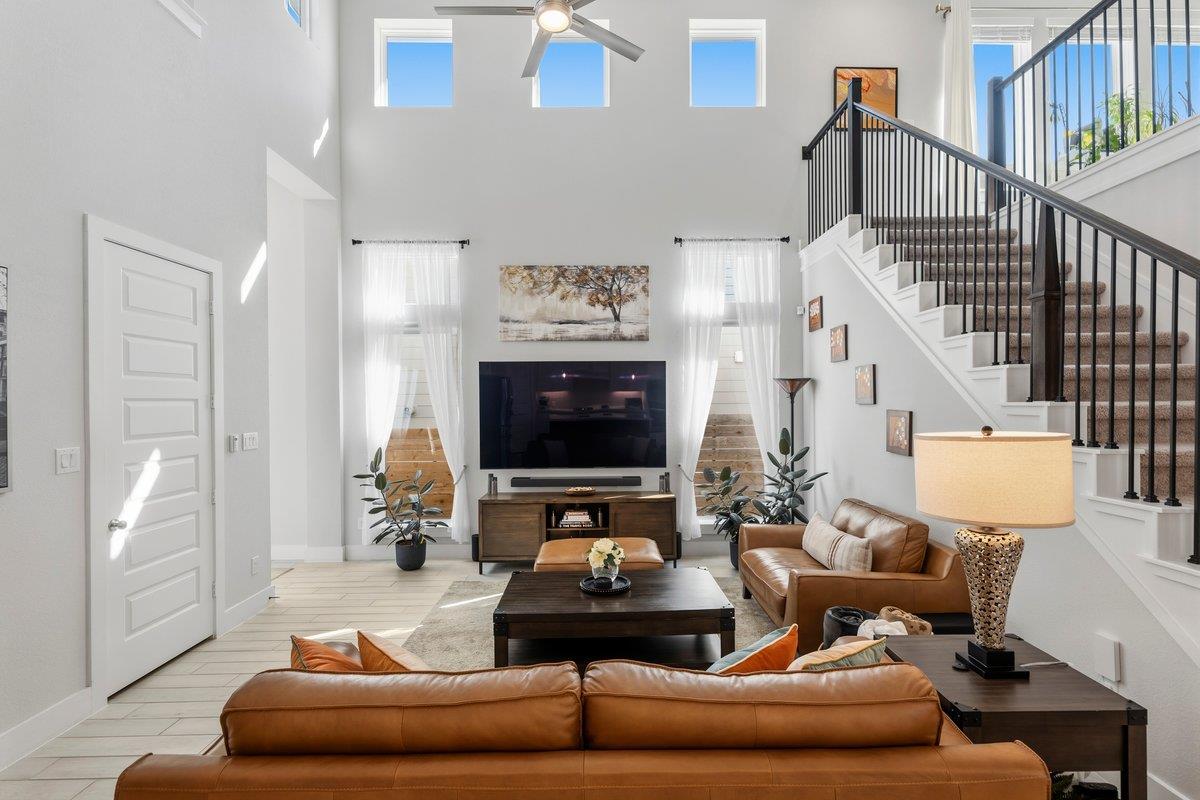 1613 Seeger Dr, Pflugerville, TX 78660