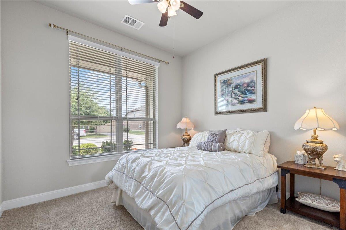 1800 Erie Dr, Leander, TX 78641