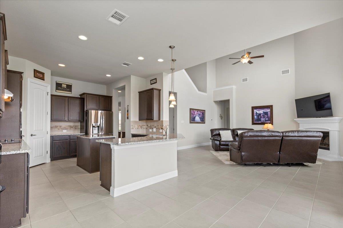 1800 Erie Dr, Leander, TX 78641