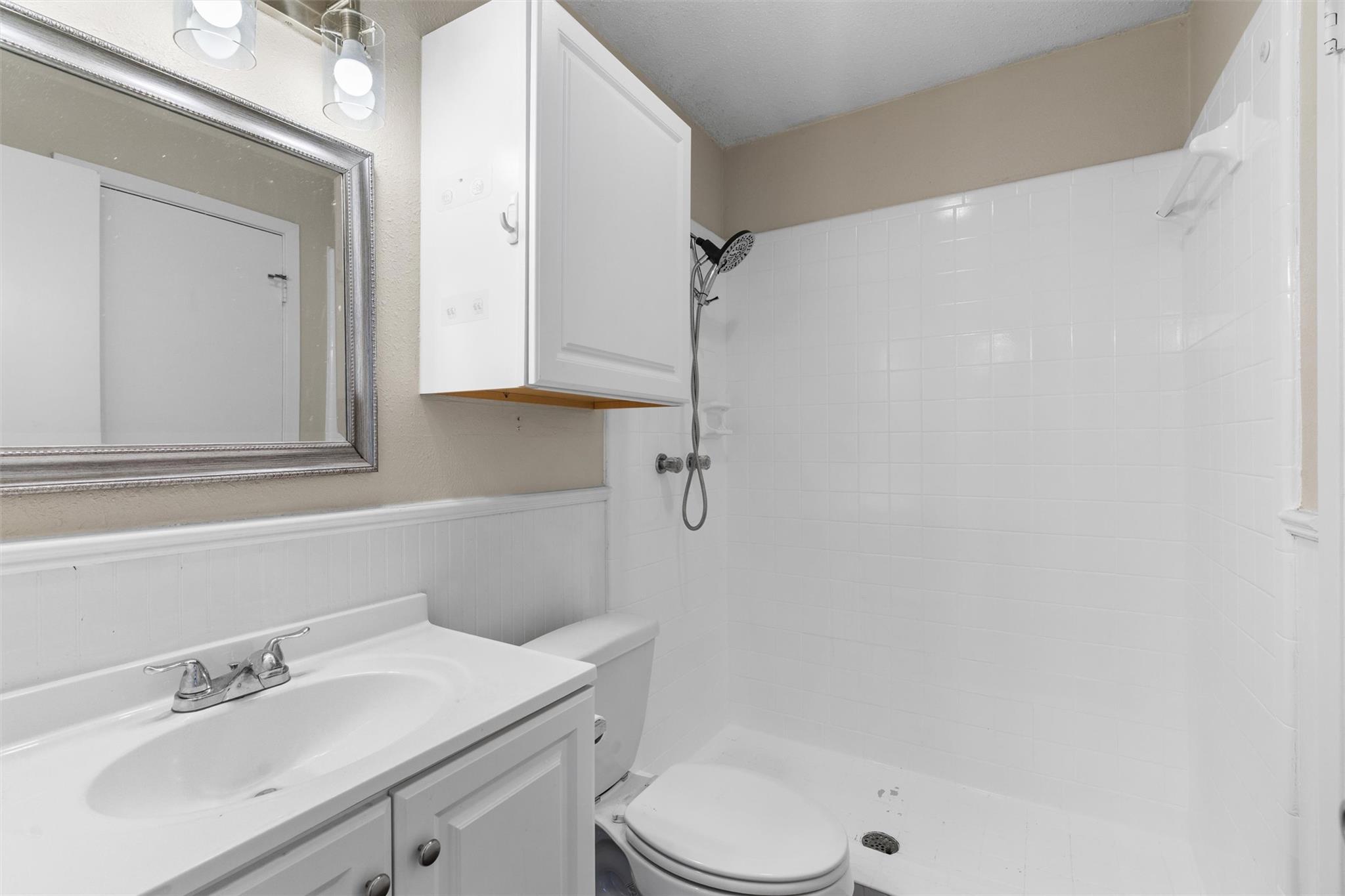 2408 La Casa Dr, Austin, TX 78704