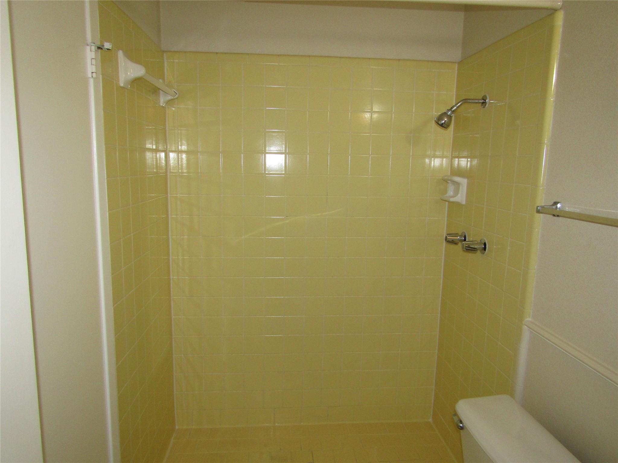 2408 La Casa Dr, Austin, TX 78704