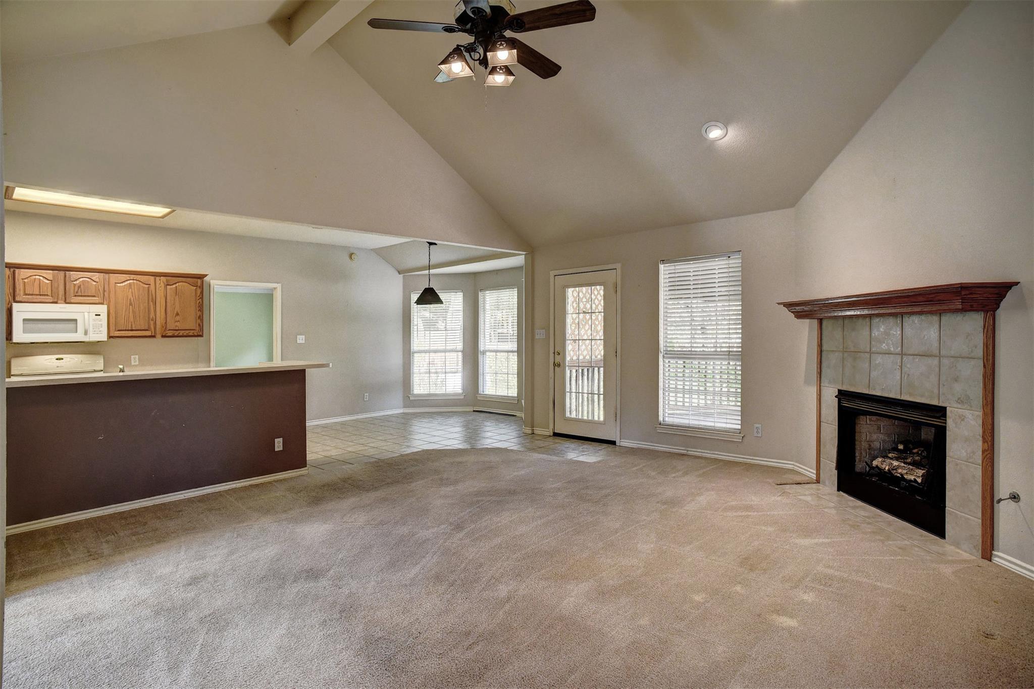 118 Kaneohe Dr, Bastrop, TX 78602