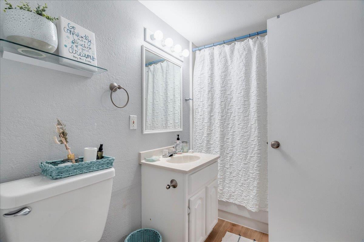 1601 Judy Lynn Dr # 209, Spicewood, TX 78669