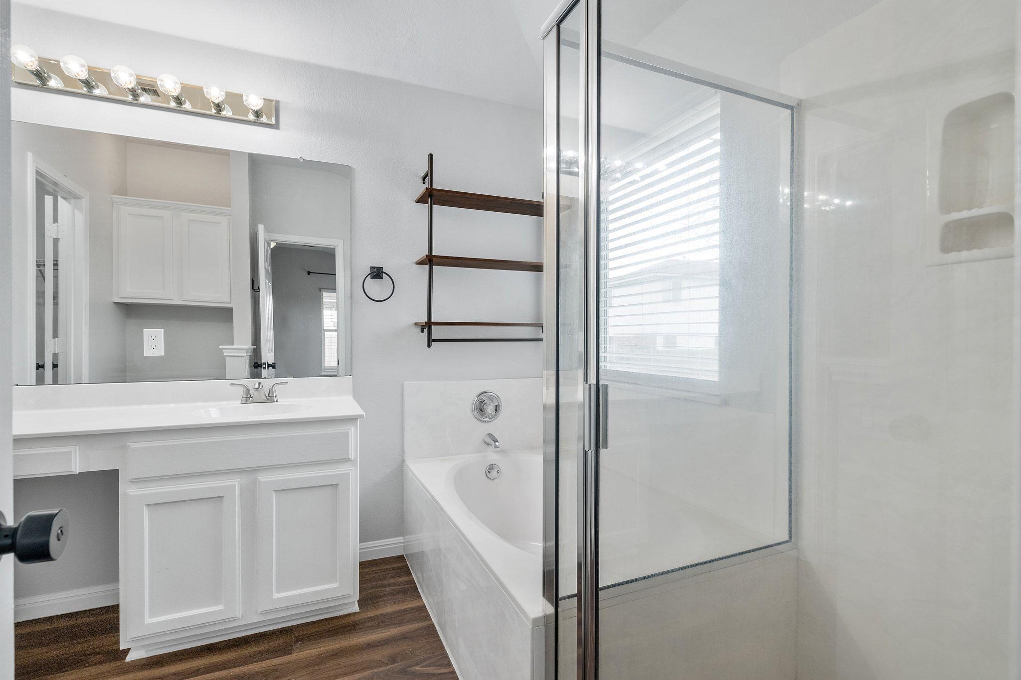 1501 Molson Lake Dr, Leander, TX 78641