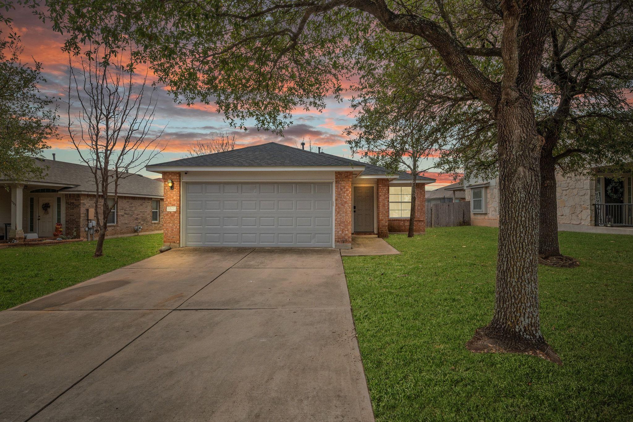 1501 Molson Lake Dr, Leander, TX 78641