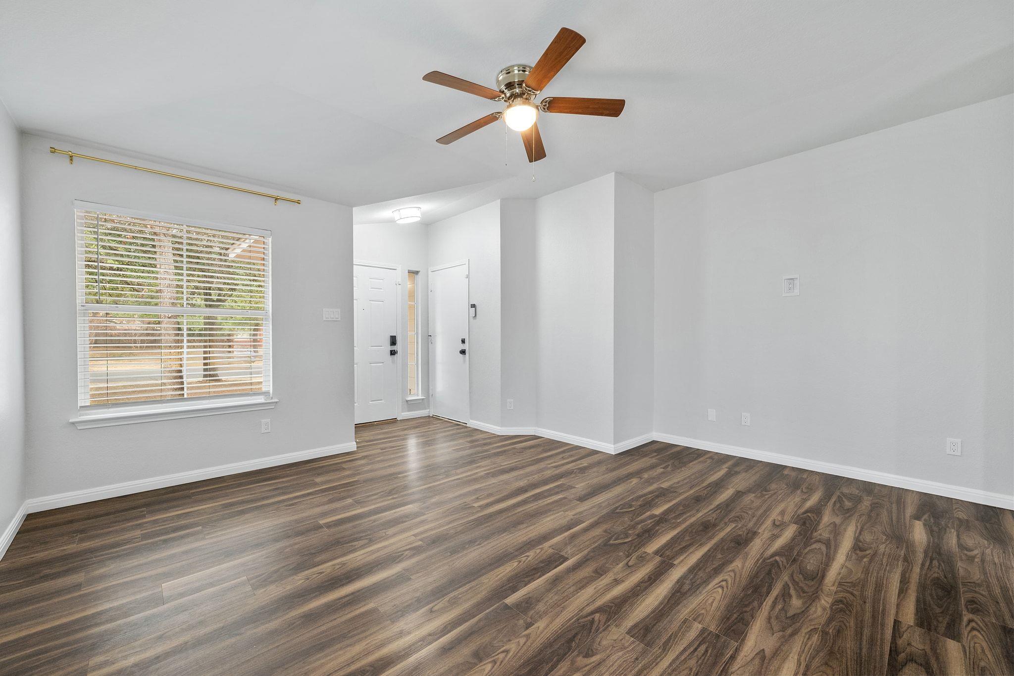 1501 Molson Lake Dr, Leander, TX 78641