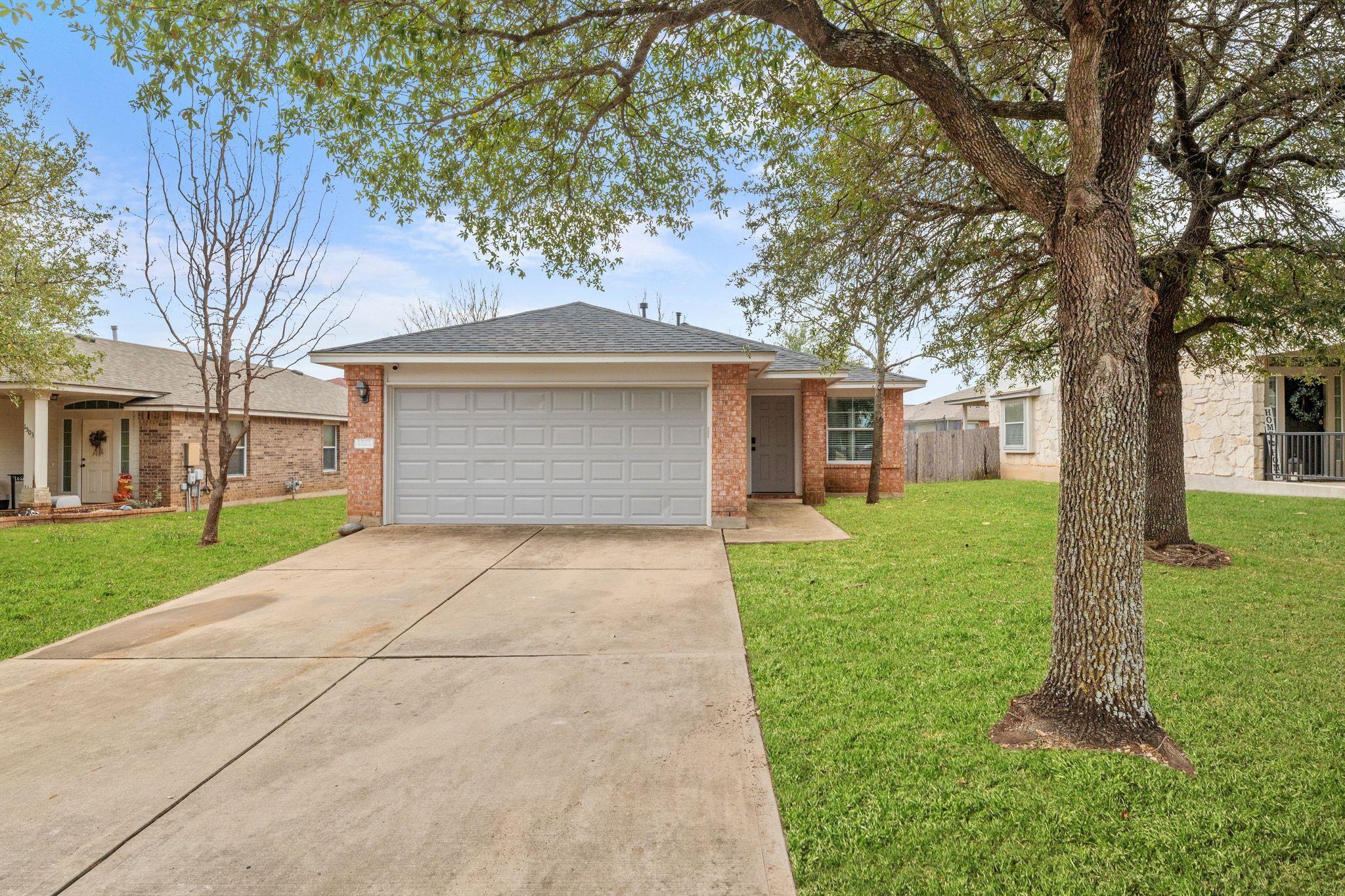 1501 Molson Lake Dr, Leander, TX 78641