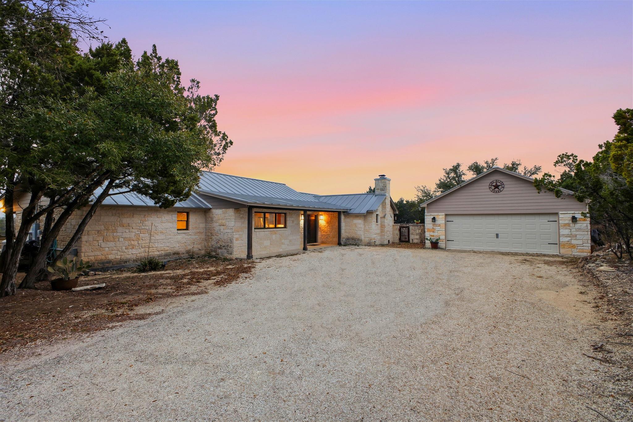 1065 Country Pike, Canyon Lake, TX 78133