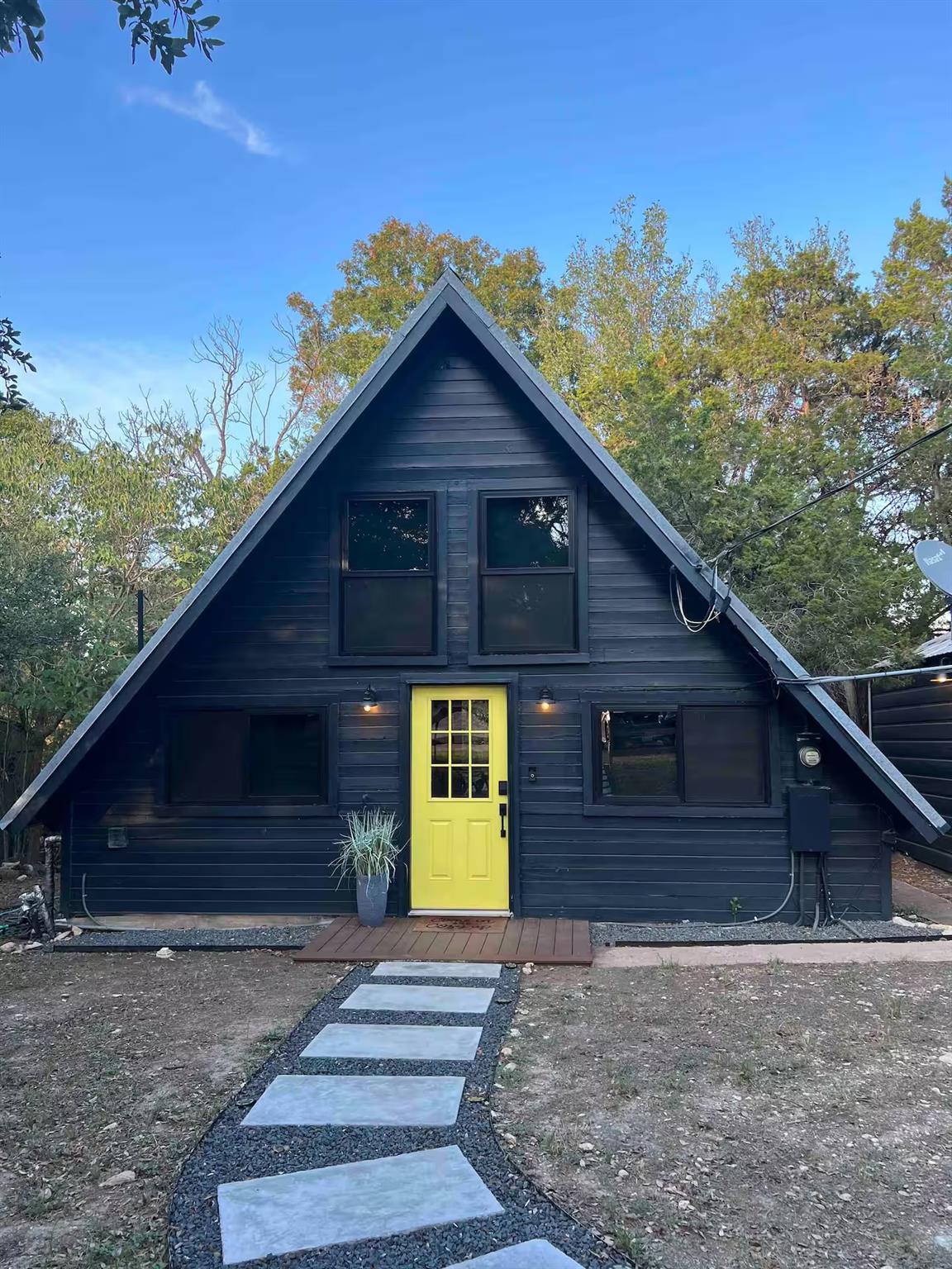 25404 Cove Dr, Spicewood, TX 78669