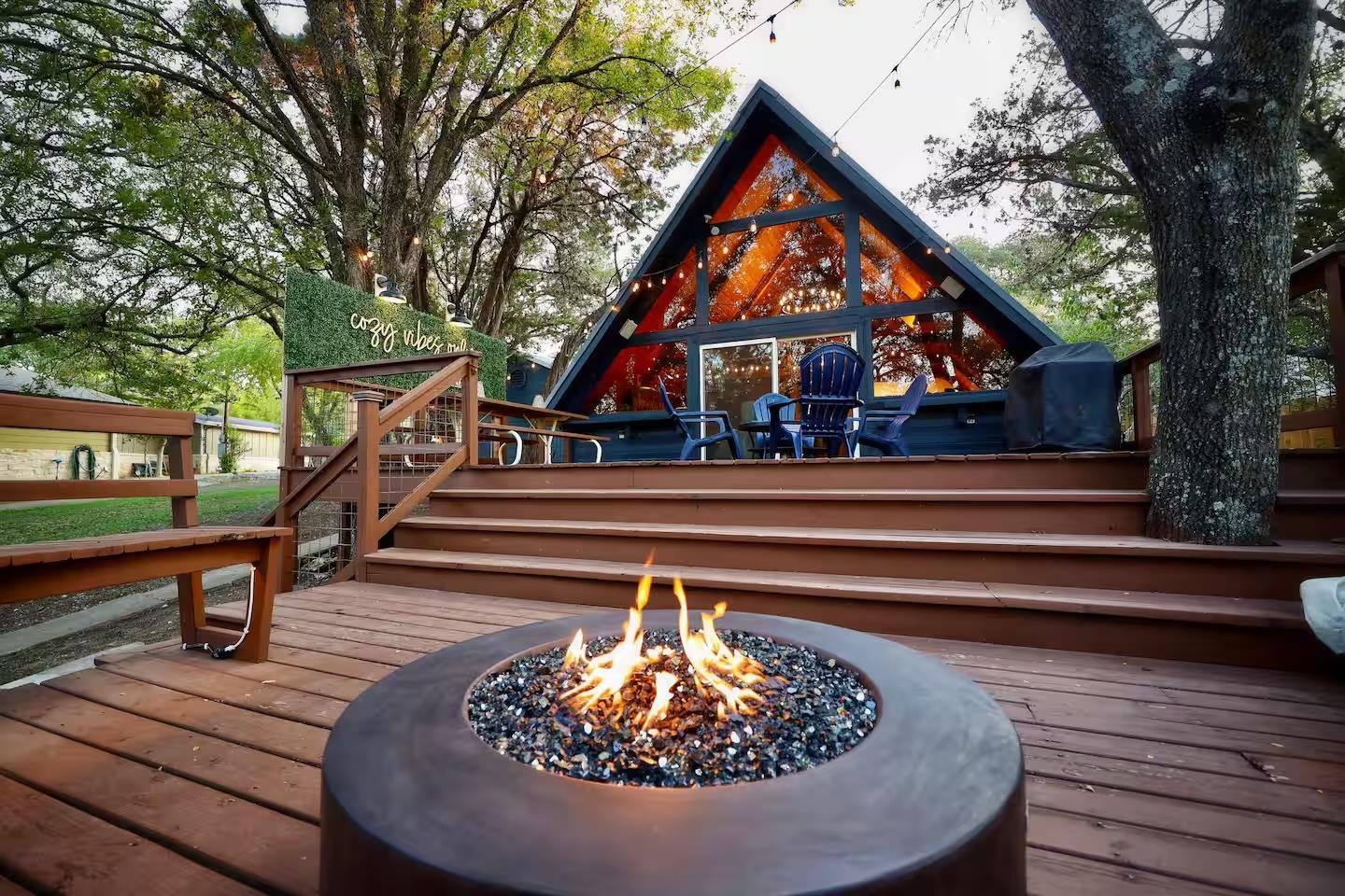 25404 Cove Dr, Spicewood, TX 78669