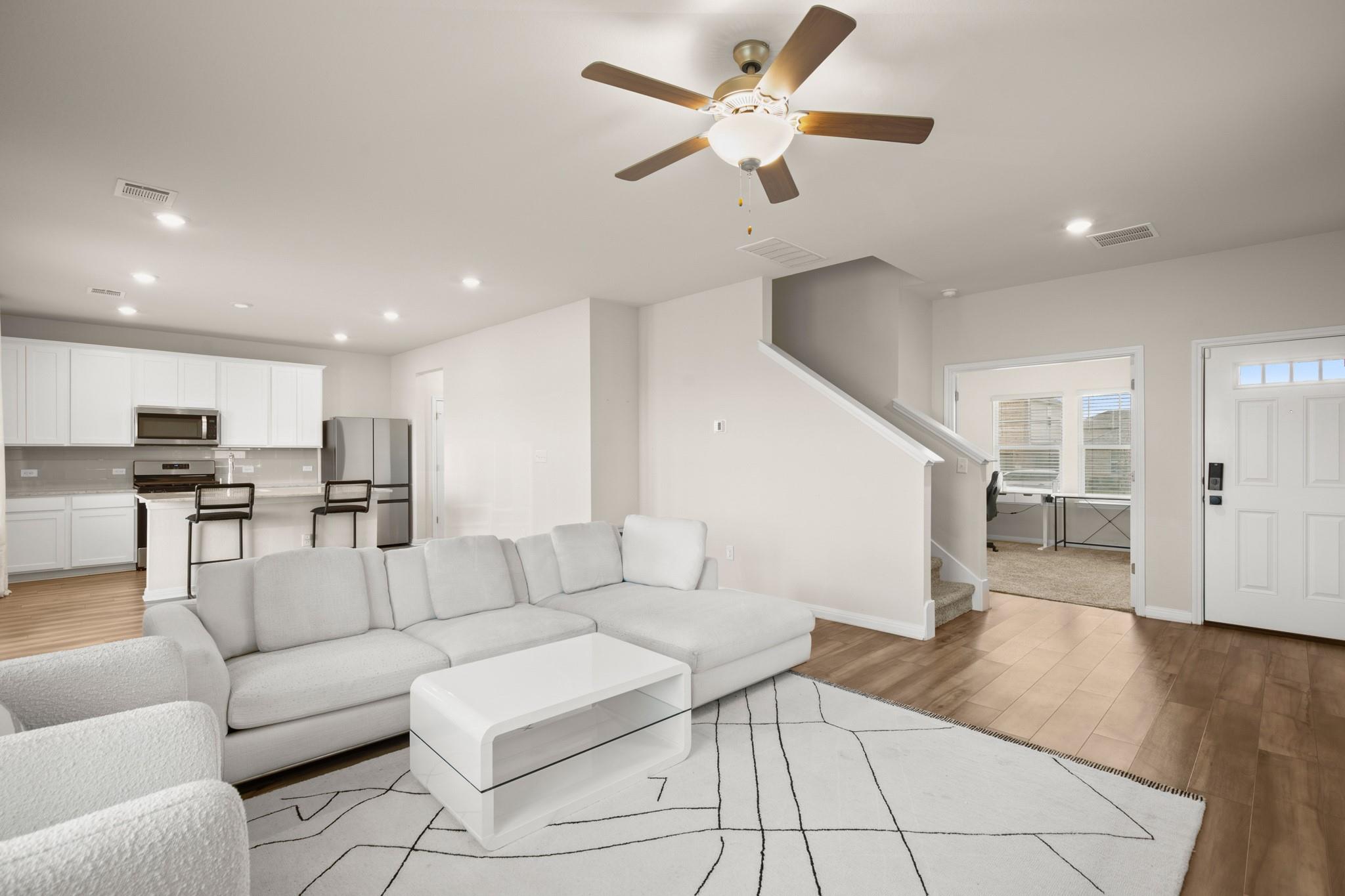 14424 Heartland Dr, Manor, TX 78653