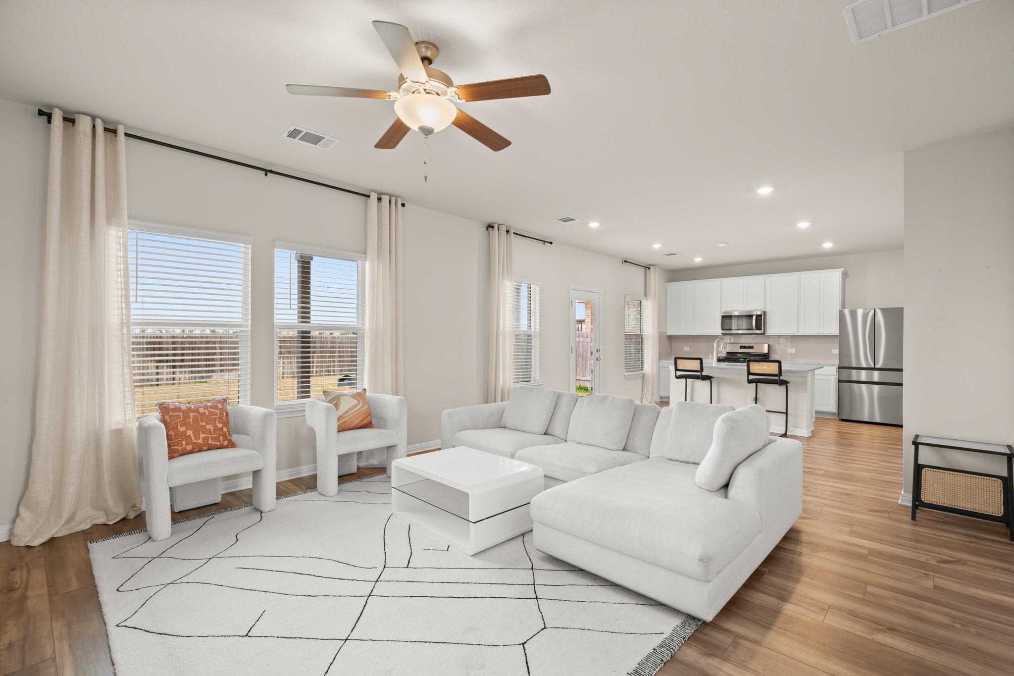 14424 Heartland Dr, Manor, TX 78653