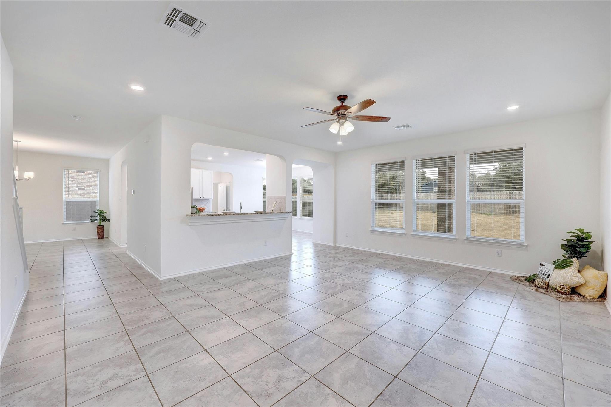 1929 Stinnet Dr, Leander, TX 78641