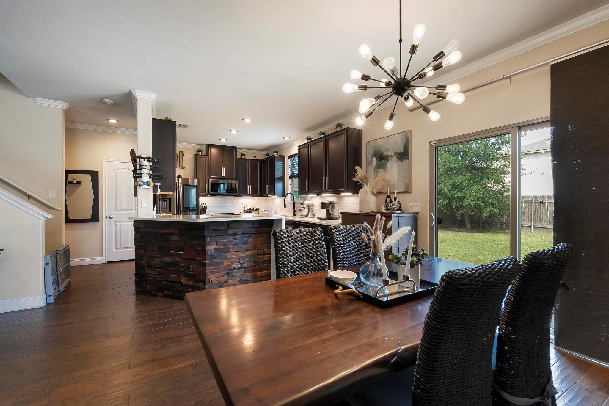 11212 Whitefaulds Dr, Austin, TX 78754