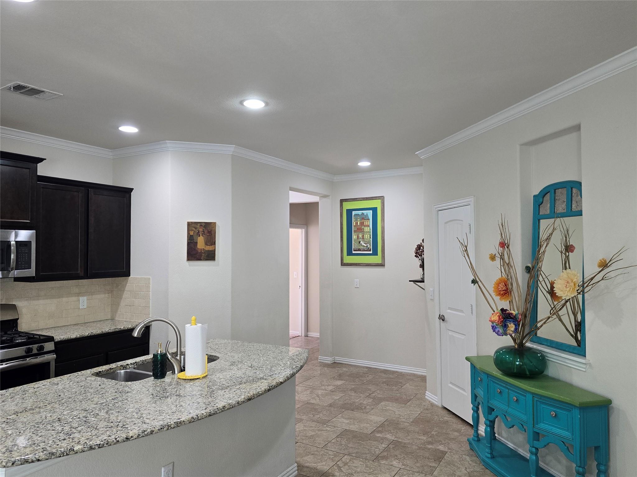 5616 Arbor Hill Ln, Austin, TX 78747