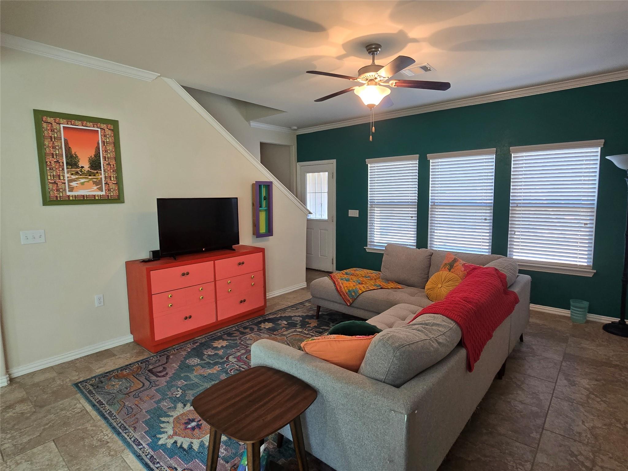 5616 Arbor Hill Ln, Austin, TX 78747