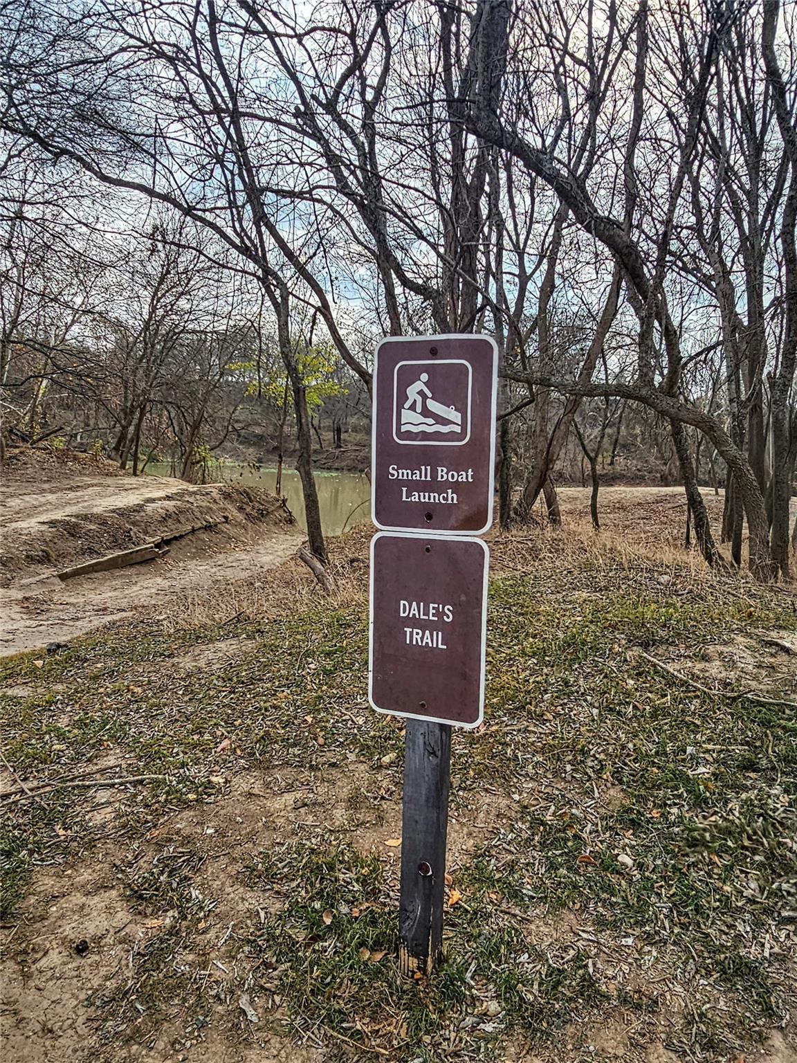 416 Riverside Dr, Bastrop, TX 78602