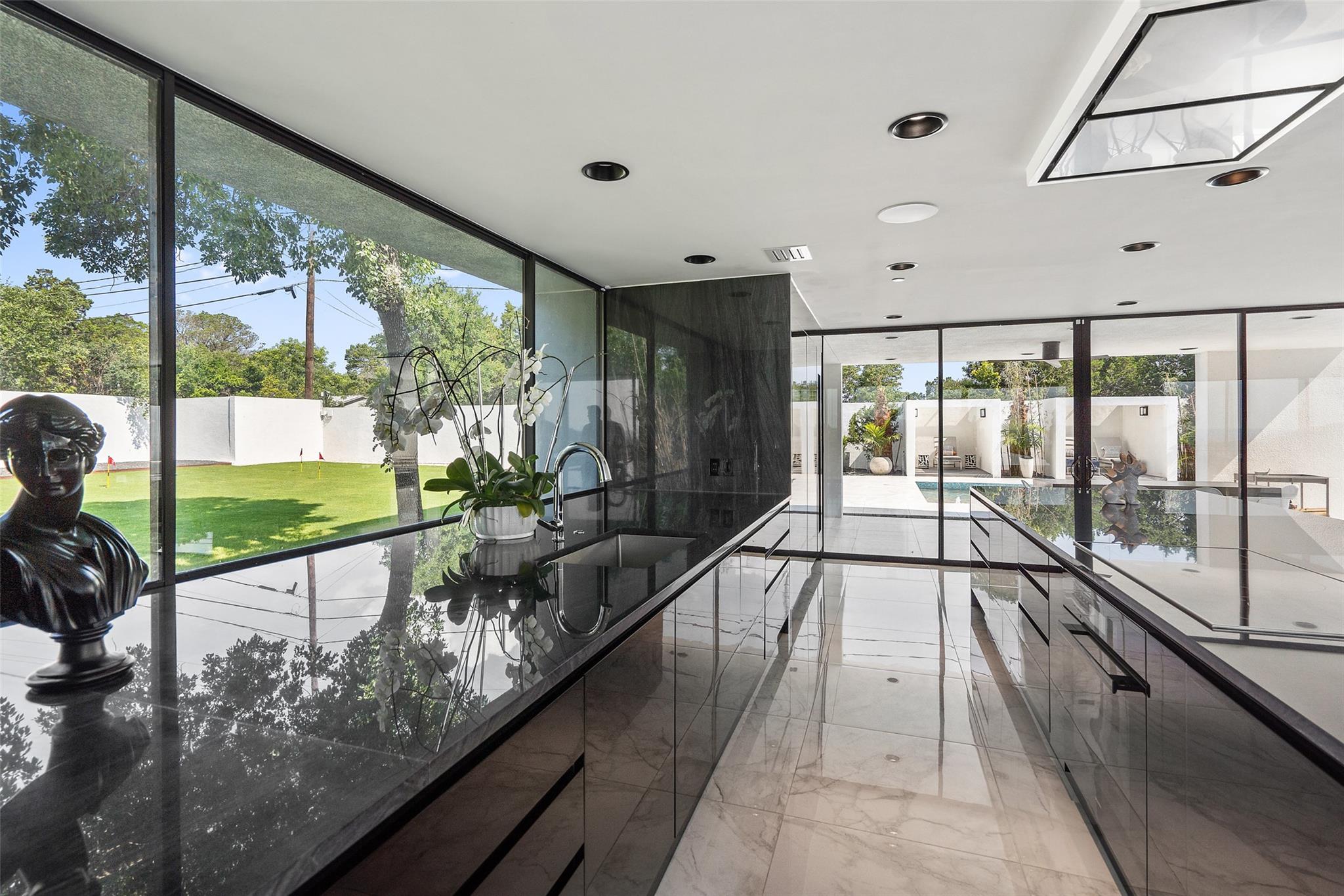 1501 Ridgecrest Dr, Austin, TX 78746